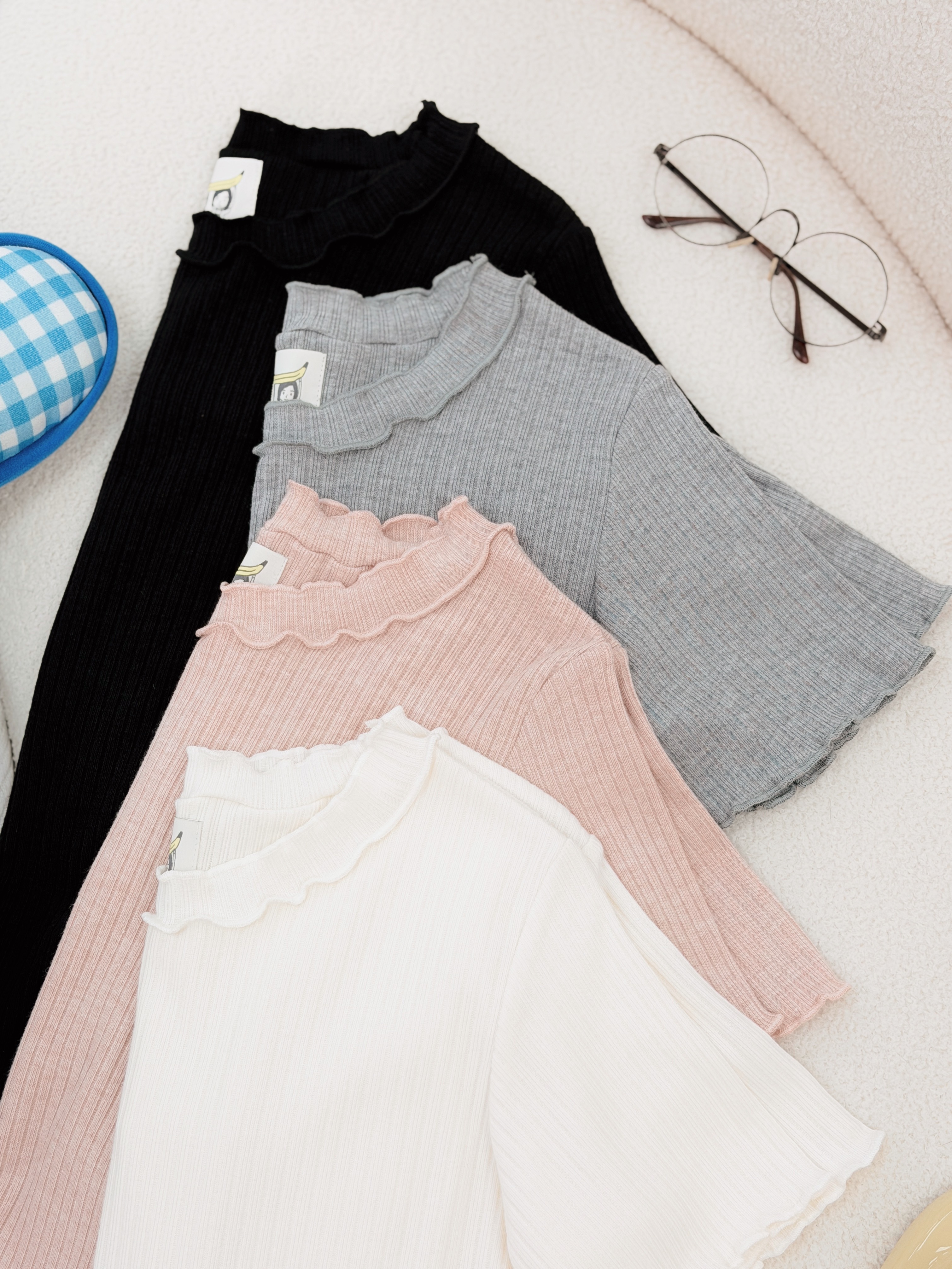 四色 / 柔軟坑紋雙滾邊短袖上衣 / Extra Soft Scalloped Edge Knit Short Sleeve Top