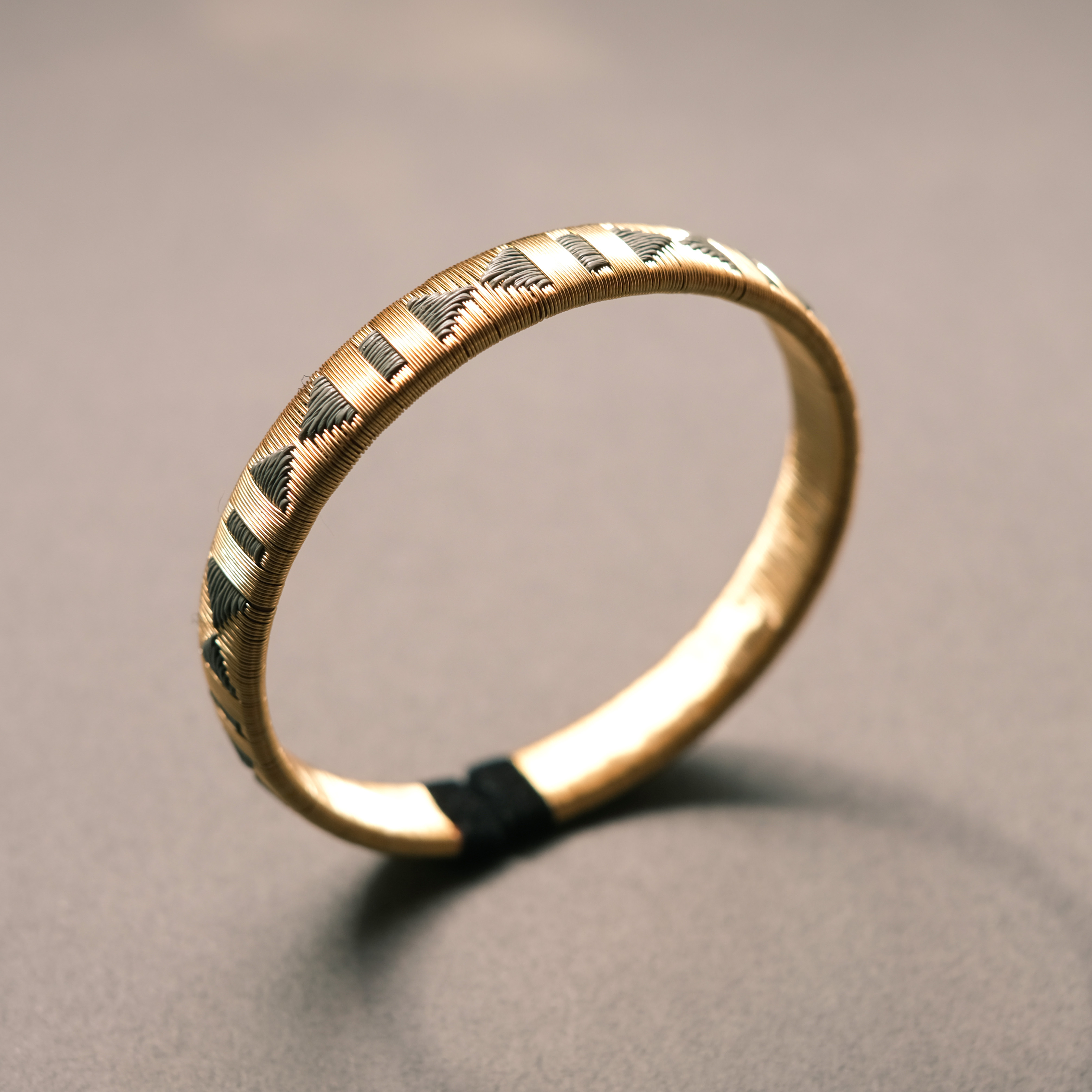 Werregue編織銅手環｜灰金｜哥倫比亞