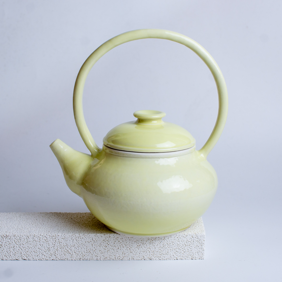 Butter Yellow Teapot with Arched-Handle