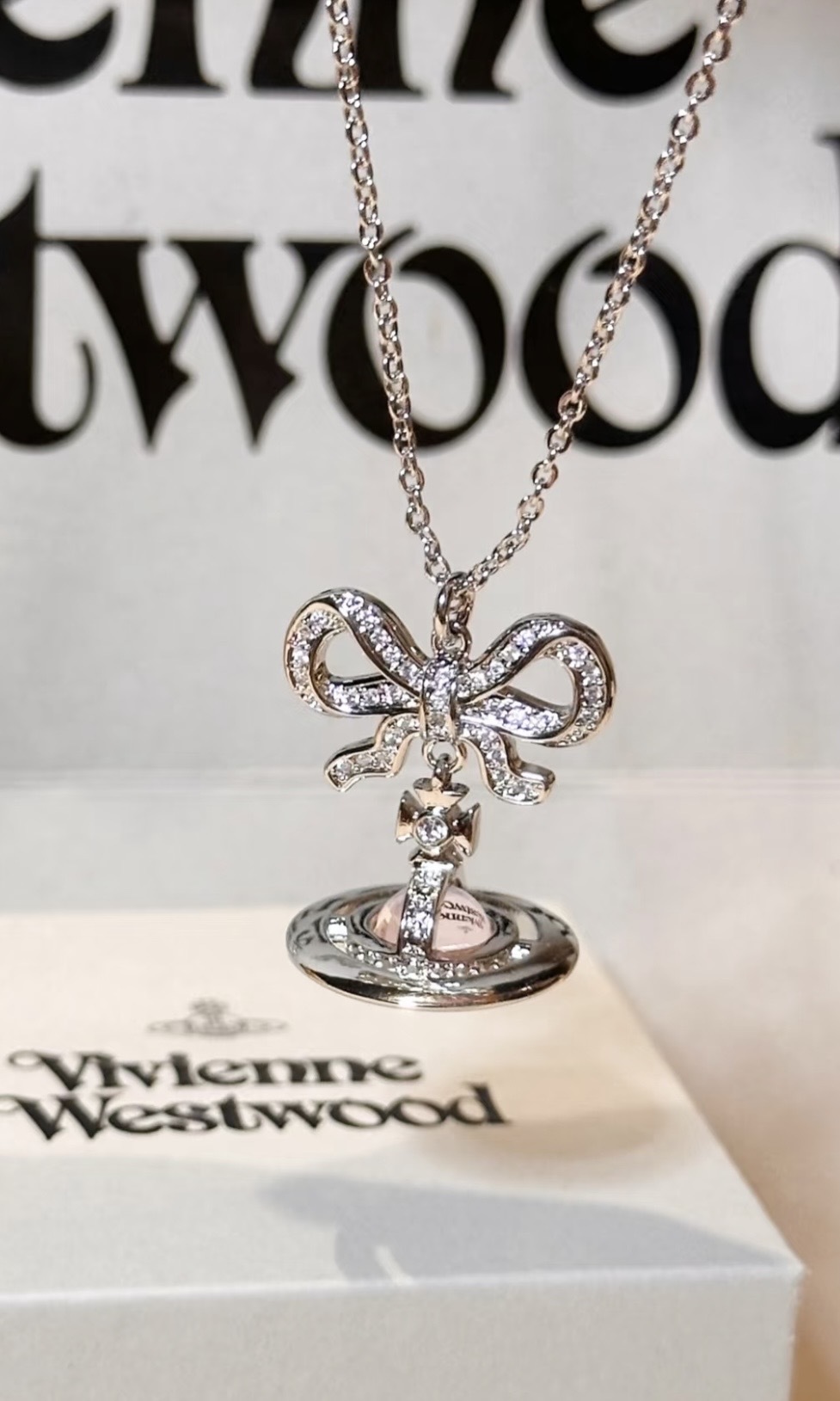 Vivienne Westwood Octavie蝴蝶結頸鍊 粉色