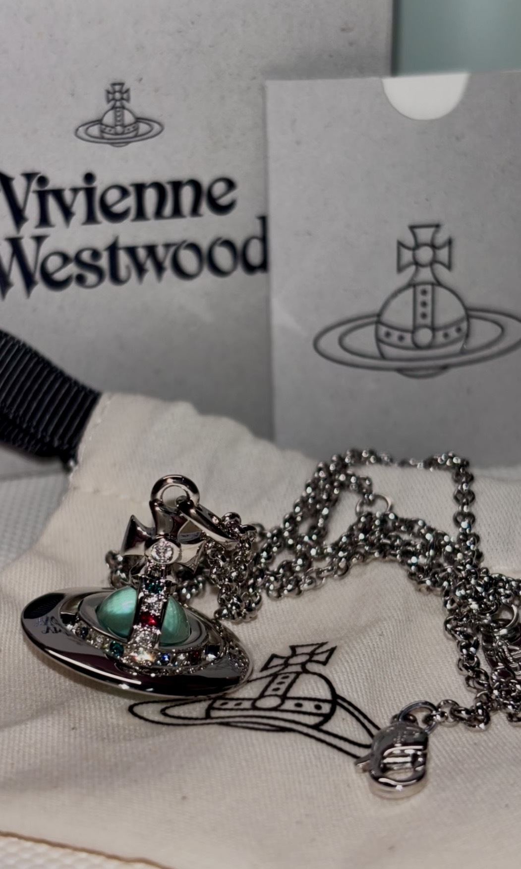 Vivienne Westwood ORB頸鍊 薄荷綠星球