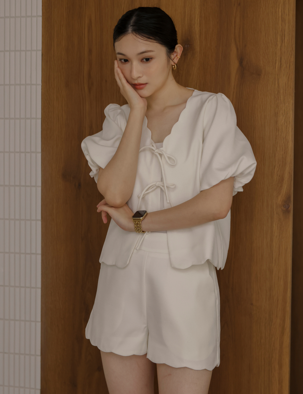 花邊造型澎袖上衣（白色/2尺寸）