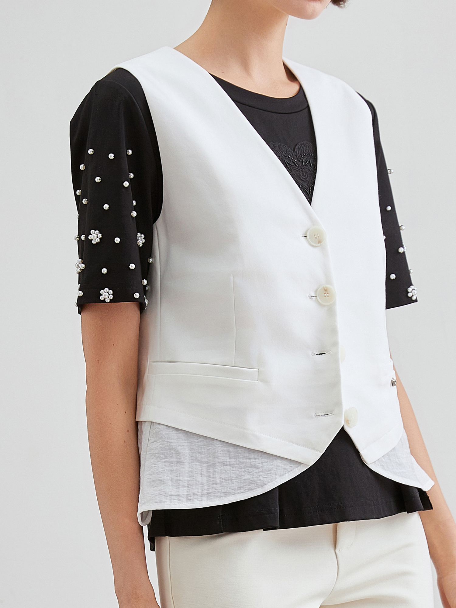 mi-tu薄紗拼接V領馬甲背心