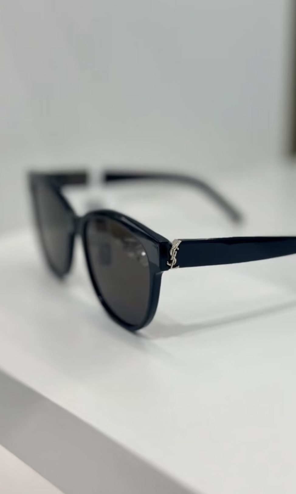 YSL Logo標誌太陽眼鏡 黑色