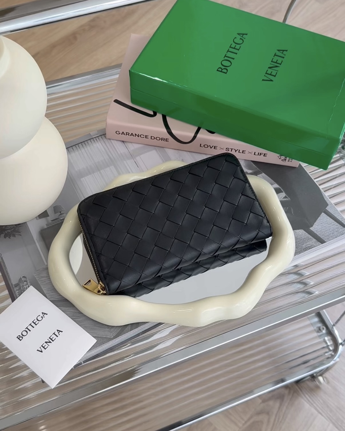 BV｜經典皮革編織長夾 黑金