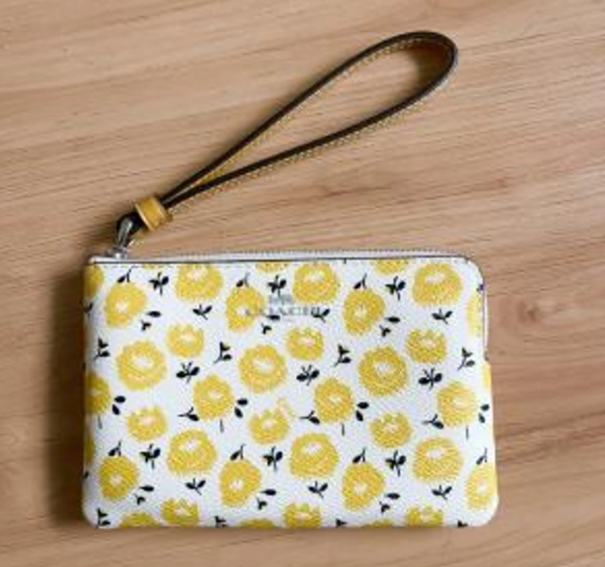 [S] COACH SILVER/CHALK/BUTTERCUP MULTI CBP21 CORNER ZIP WRISTLET FLORAL, 196395879571 (SCO1230)