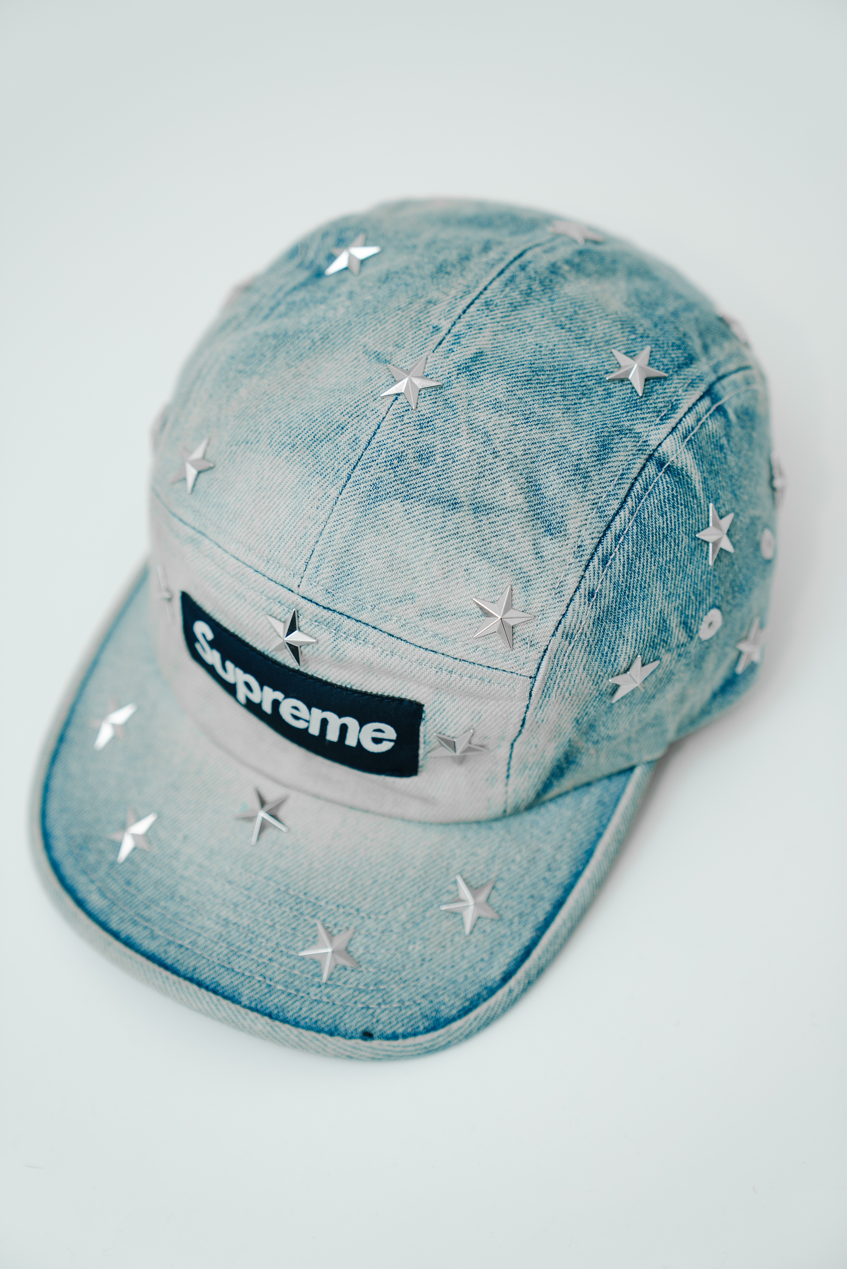 Focus Store】現貨秒發Supreme SS26 Week1 Stars Studded Deni