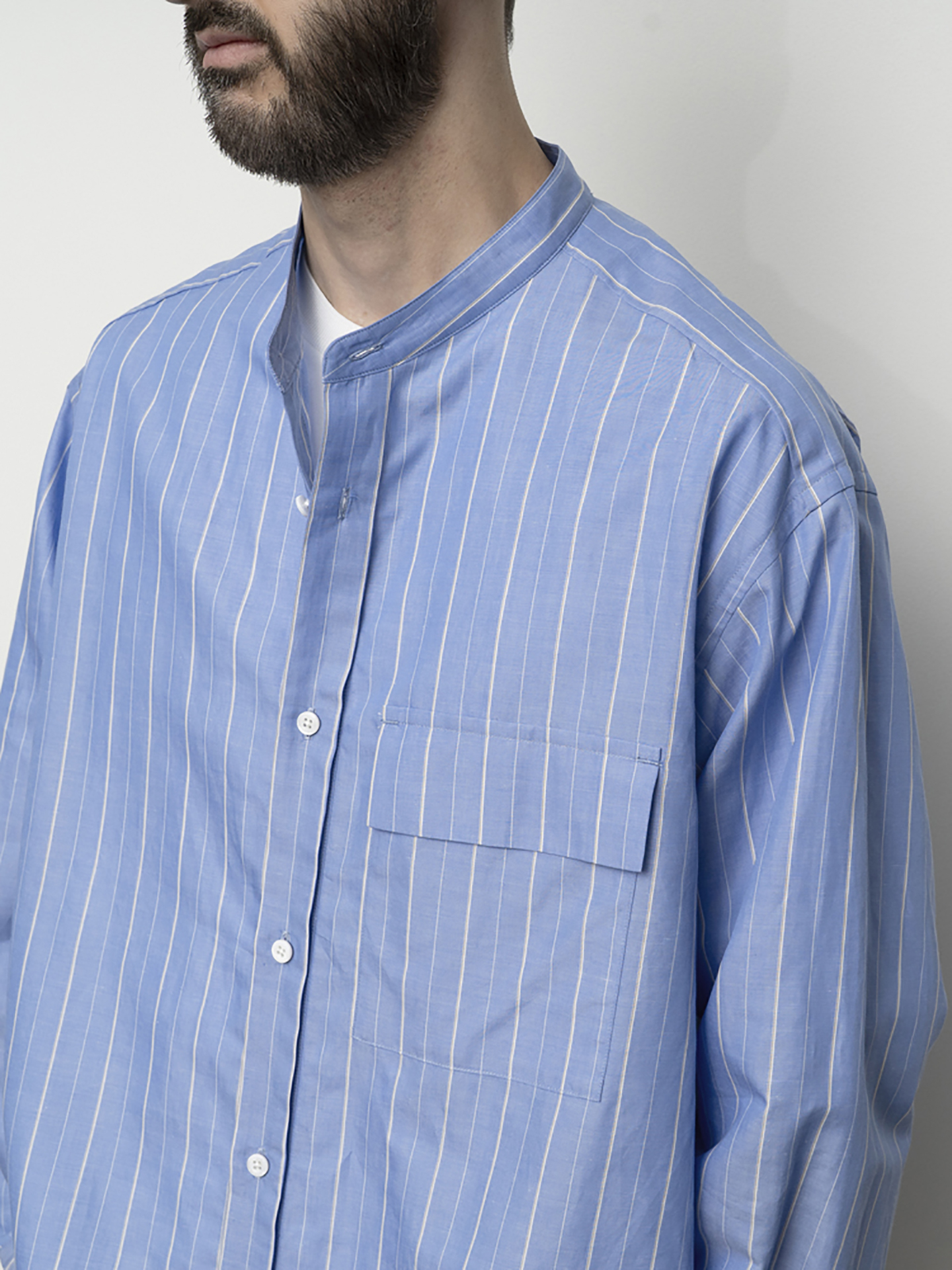 Still By Hand Cotton/Ramie Band Collar Shirt Blue Strip