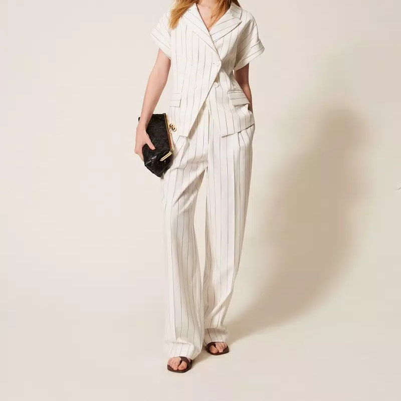 1TS0319-081 [TWINSET] Fluid Pinstripe Trousers White #261AP2084 (C-EU-E)