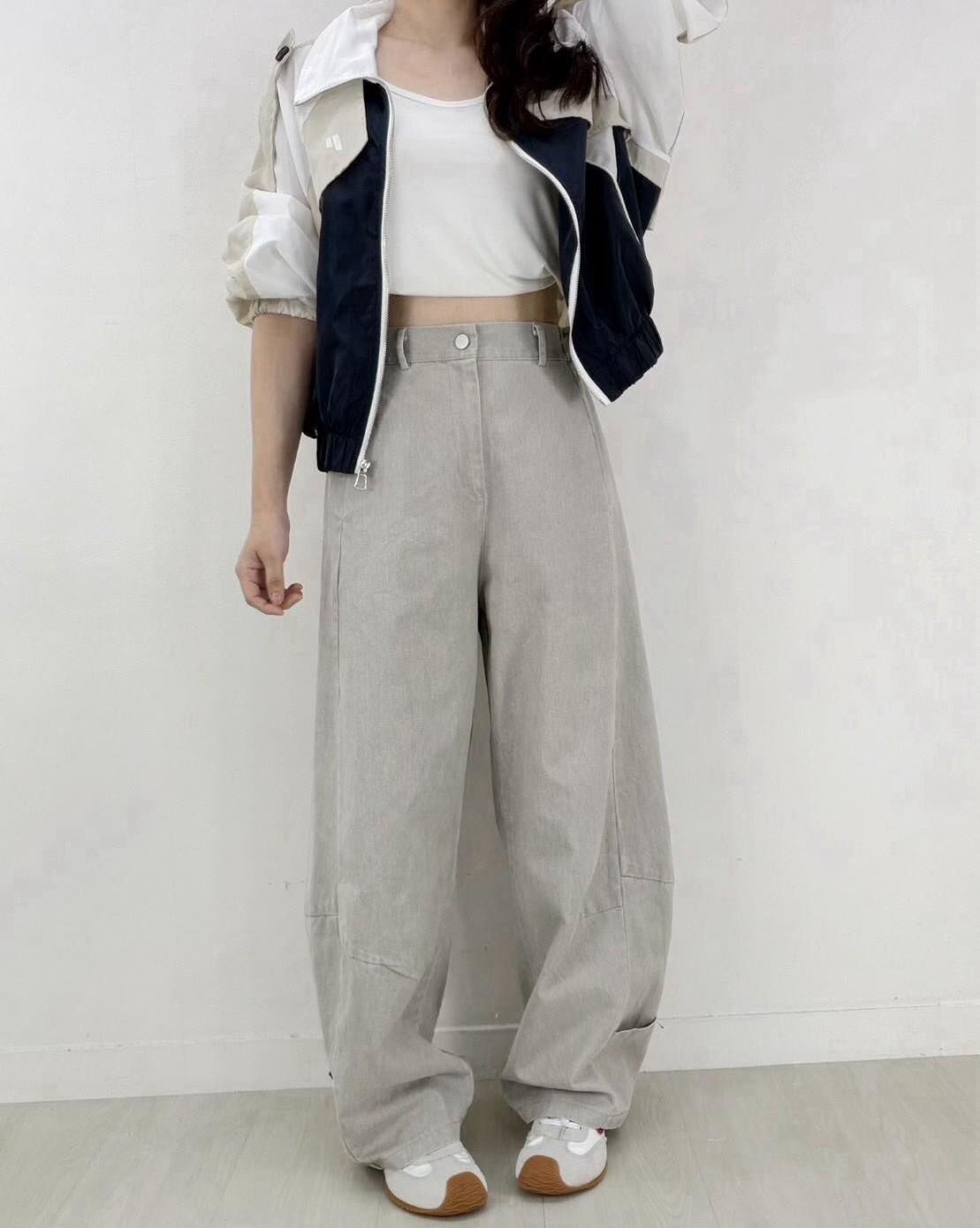 【顯瘦修身的特殊剪裁水洗牛仔寬褲】（現貨）