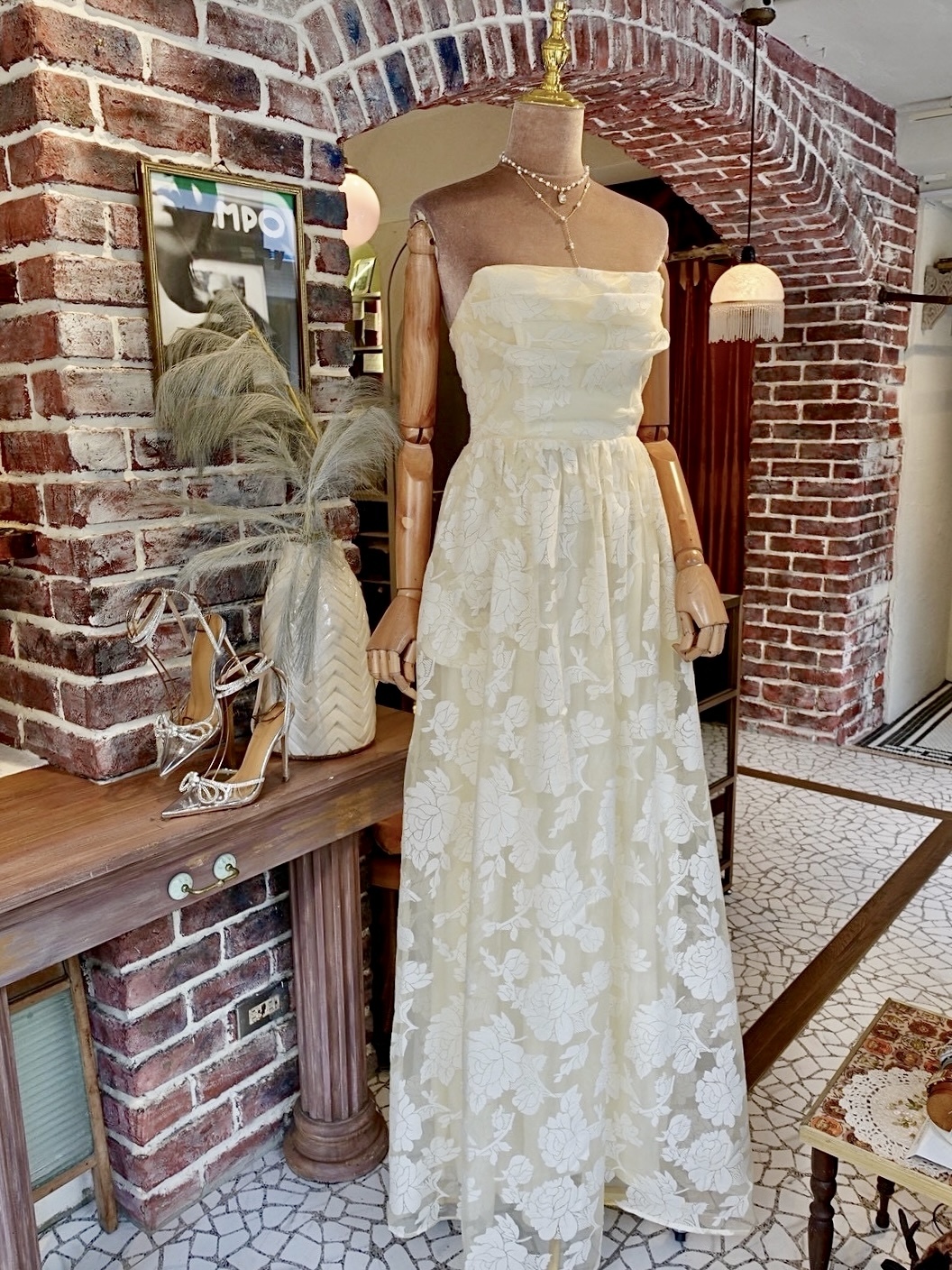 Butter Yellow奶油色植絨燒花馬甲透紗長禮服