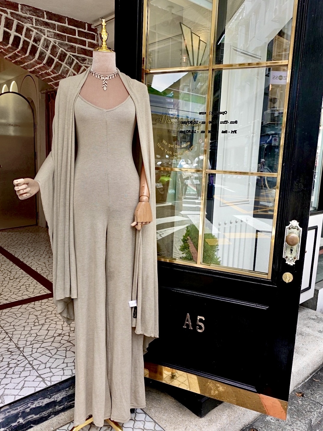 Olive橄欖淺褐色針織連身長 褲+披肩套裝