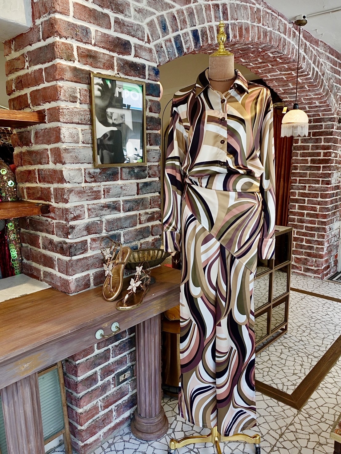 Marbella粉咖色幾何印花襯衫+頭巾+長褲套裝