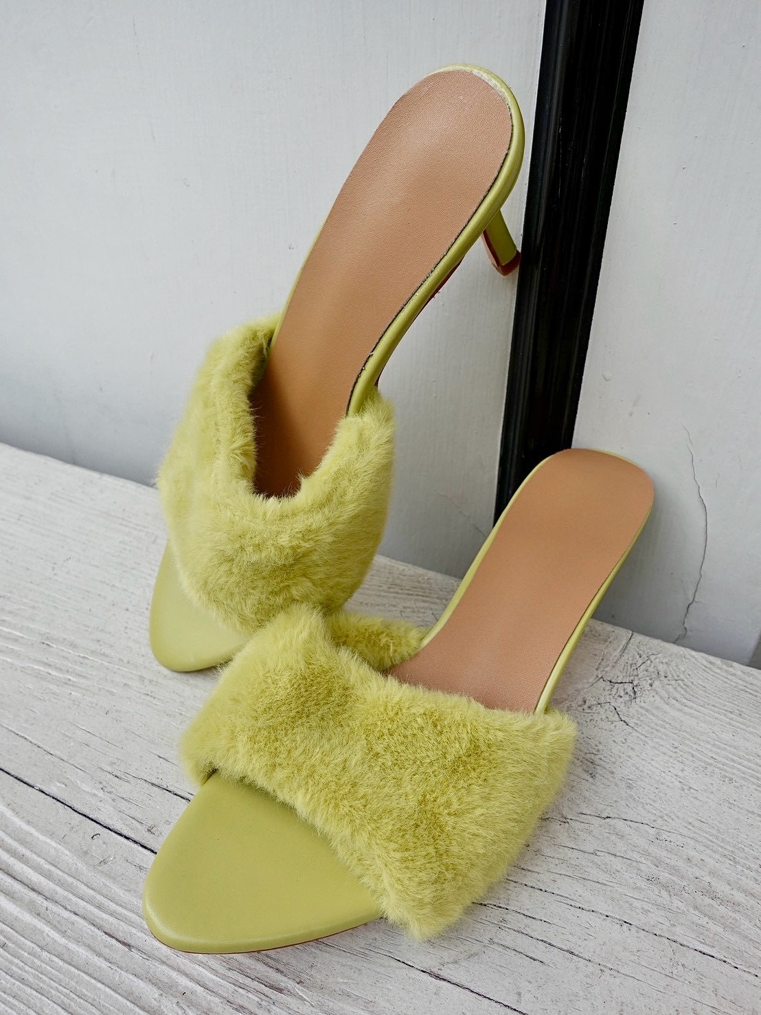 Chartreuse淺黃綠色 Vegan皮草高跟鞋