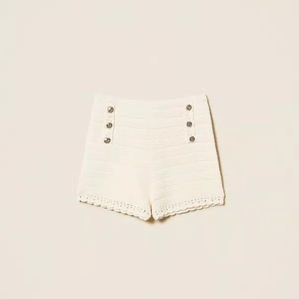 1TS0319-065 [TWINSET] Knit Shorts with Crochet Detail Beige #261TP3075 (C-EU-E)
