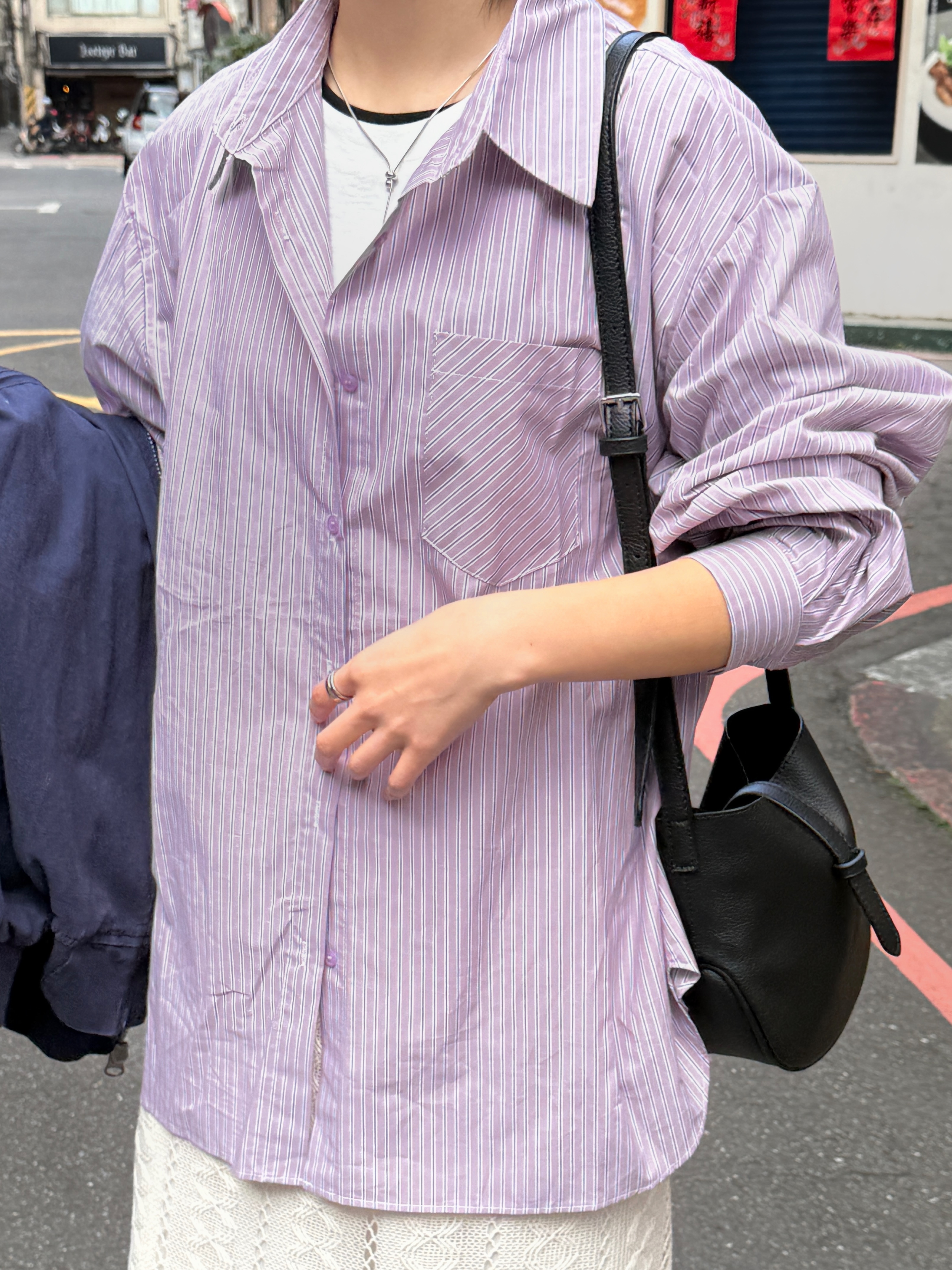 慵懶寬鬆直條紋上衣 (淺粉)