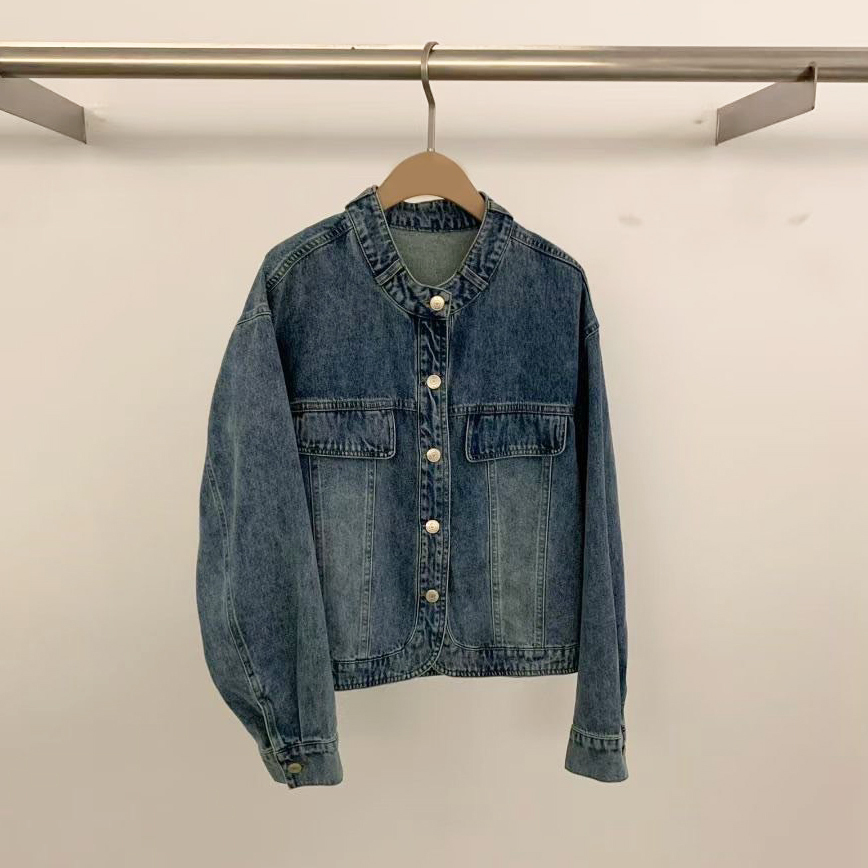 復古感微刷色圓領排釦牛仔外套