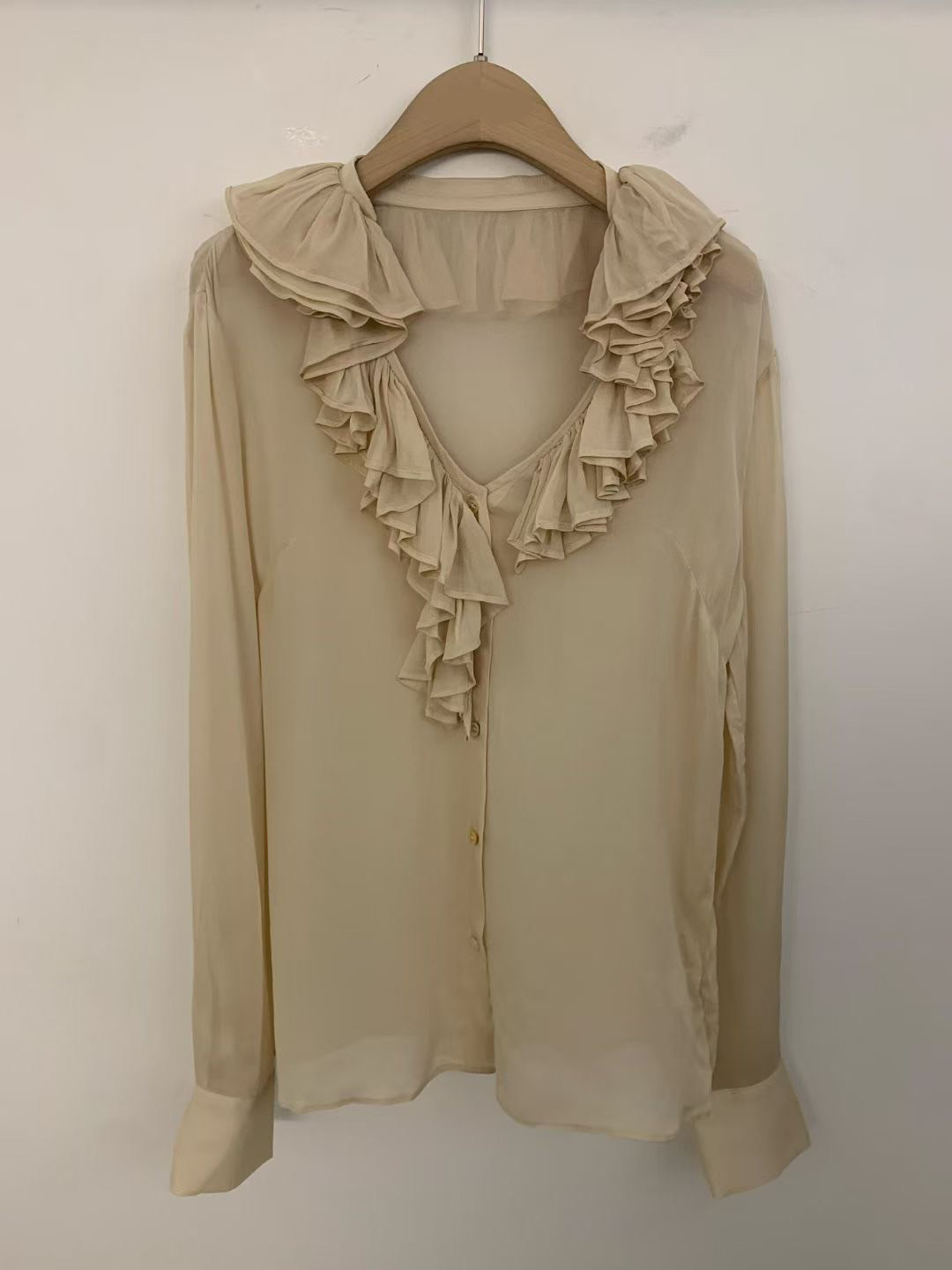 雙層荷葉領片滾邊V領造型雪紡上衣 / 3色