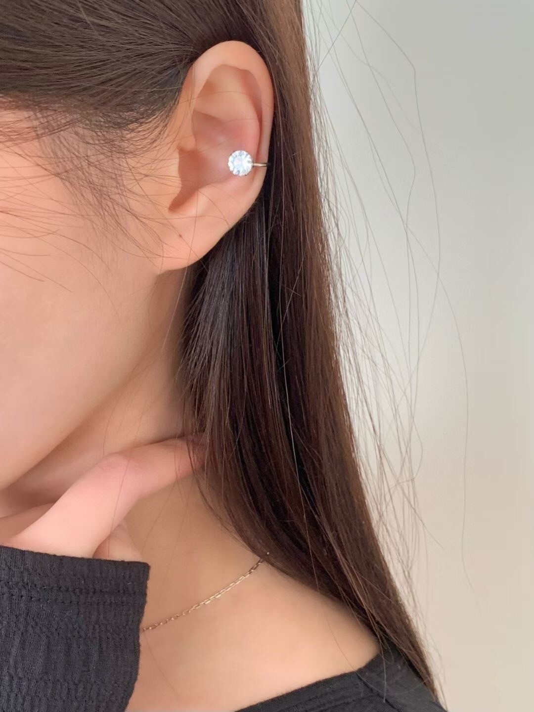 大顆閃亮單顆圓鑽造型耳骨夾耳扣