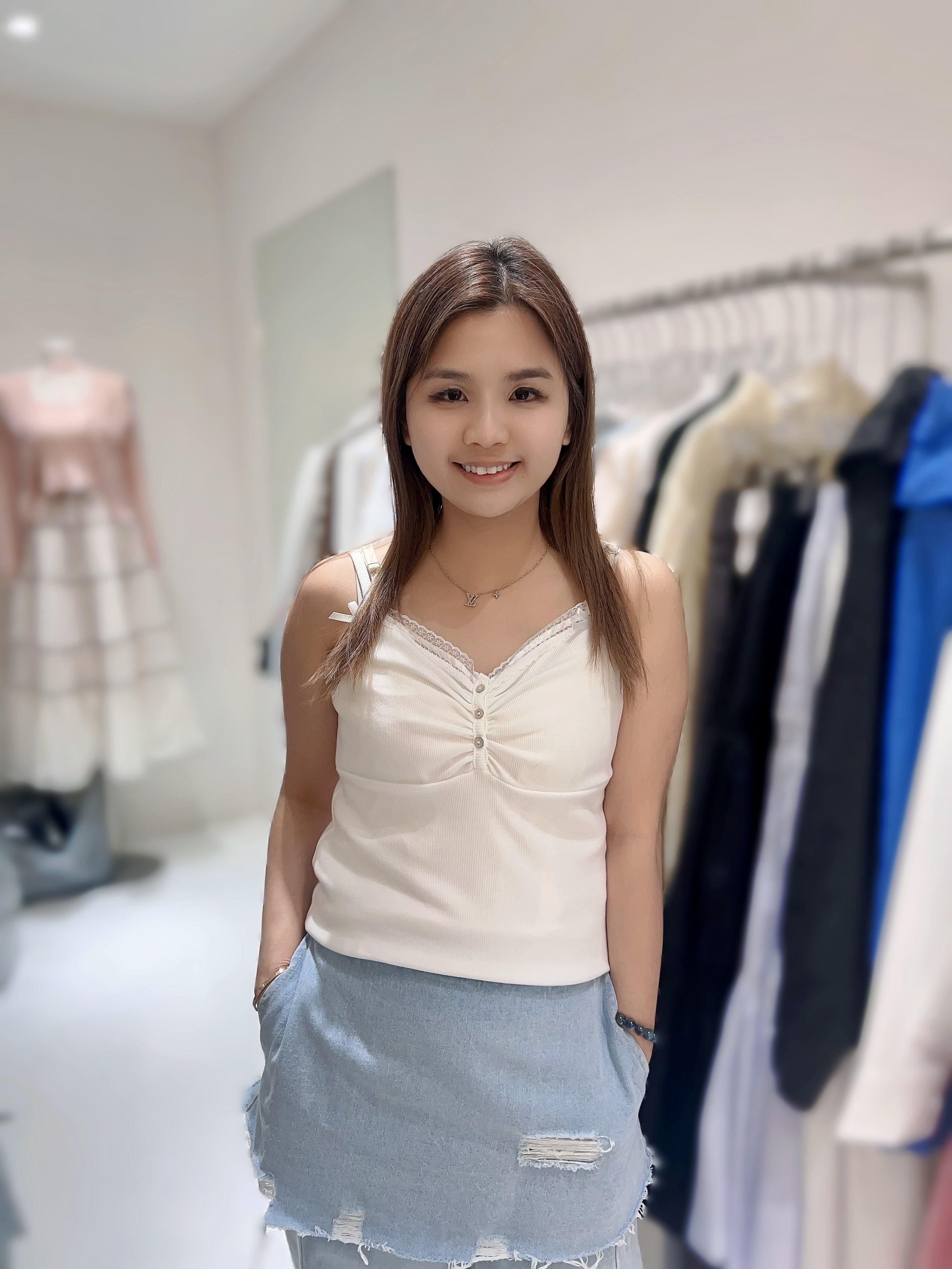 FC05 胸32 -47 長18 $419 (一口價)