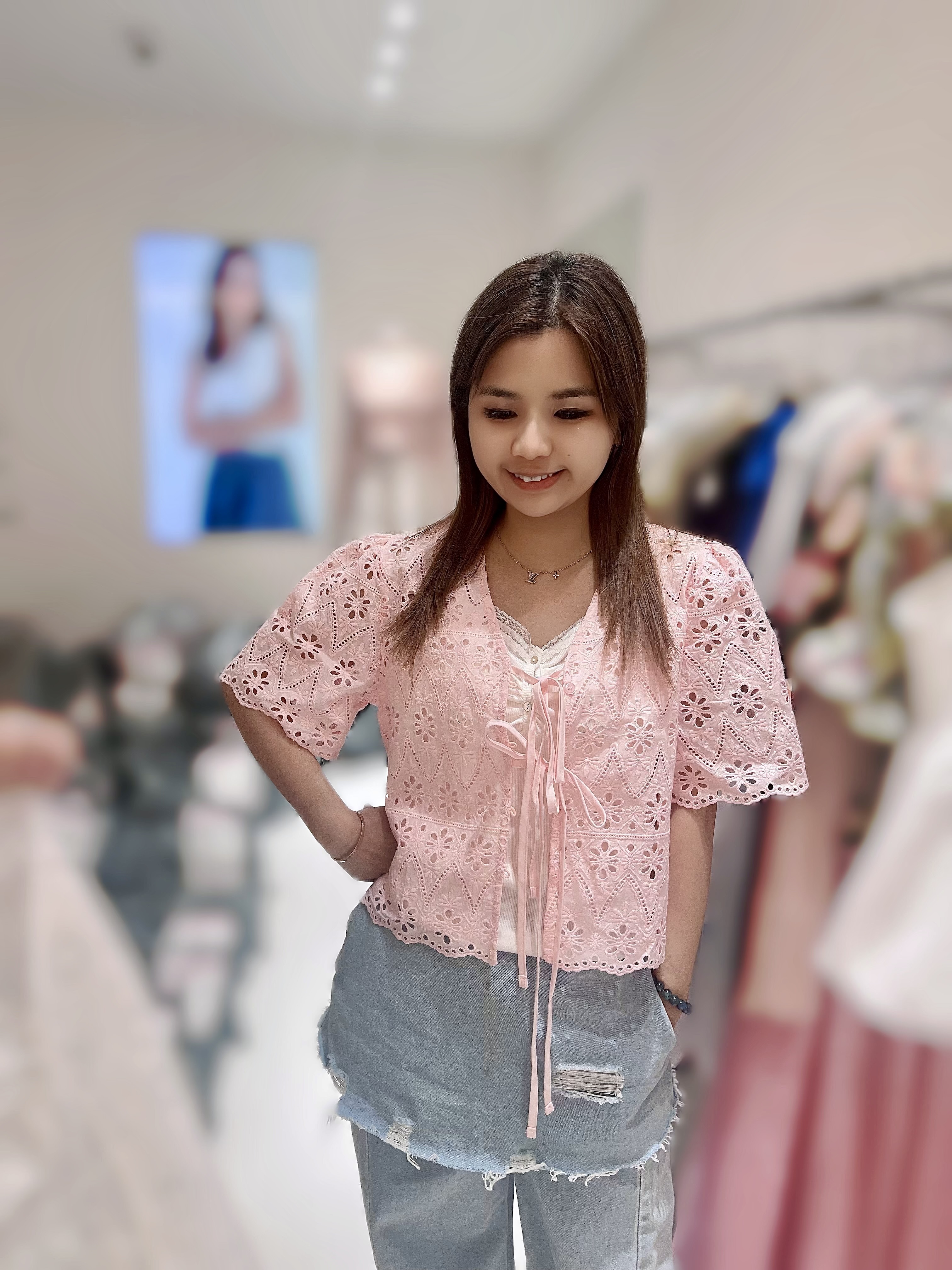 FC21  開胸  40  長 19   $599   (一口價)