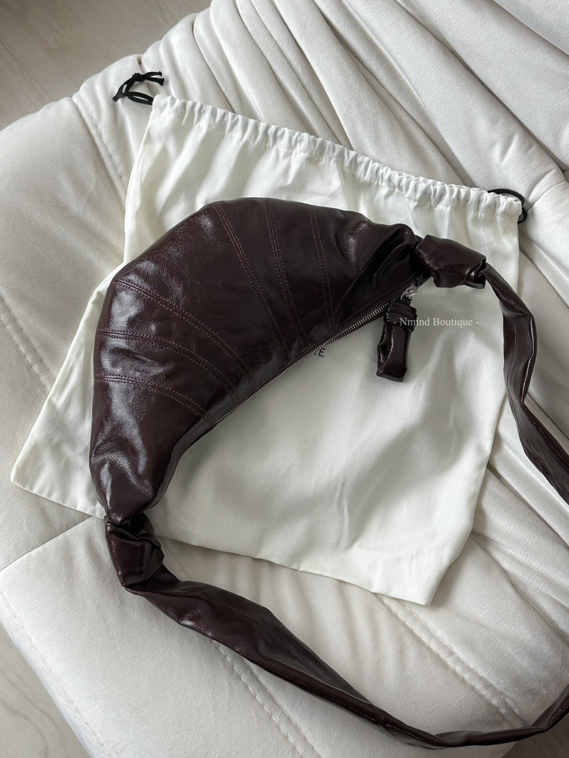 LEMAIRE  SMALL CROISSANT BAG IN COATED COTTON / Chocolate Fondant