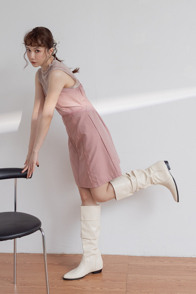 蕾絲拼接拉鍊吊帶洋裝