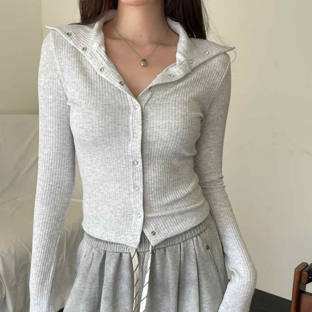 🇰🇷個性小姐姐鉚釘坑條上衣｜2 color