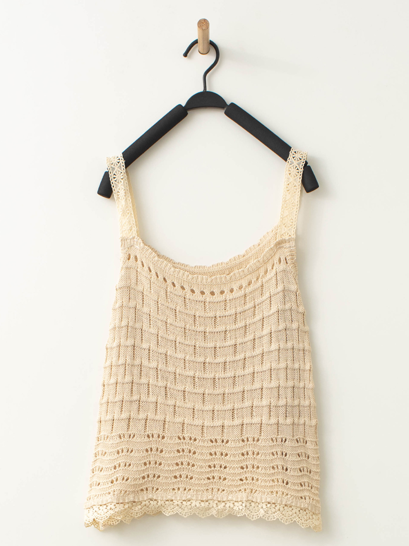 編織背心繡花領口綁帶上衣棉麻短褲組合