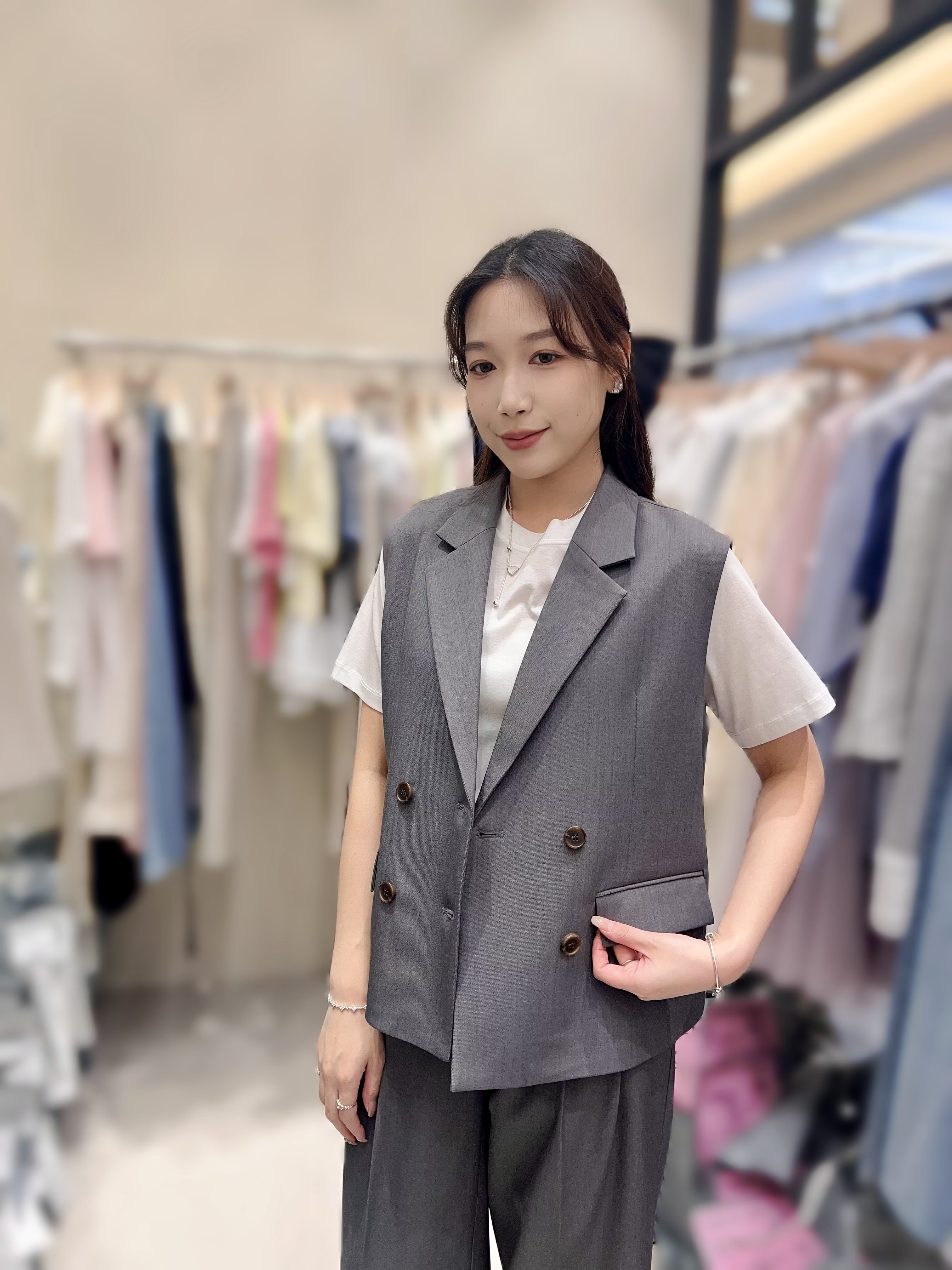 ME06 胸  40 長22  $549 (一口價)