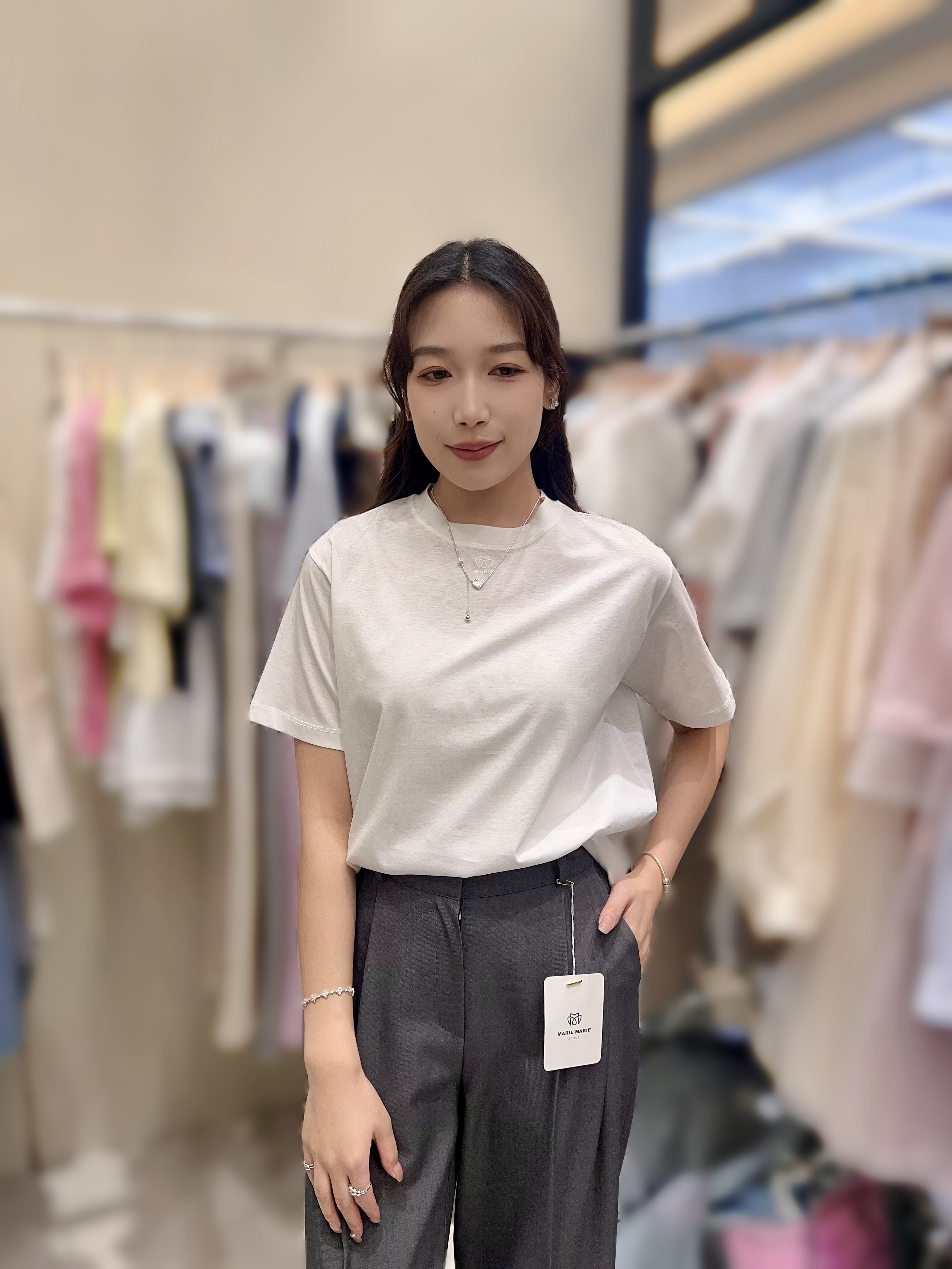 ME14 胸 44 長 23 $359 (一口價)