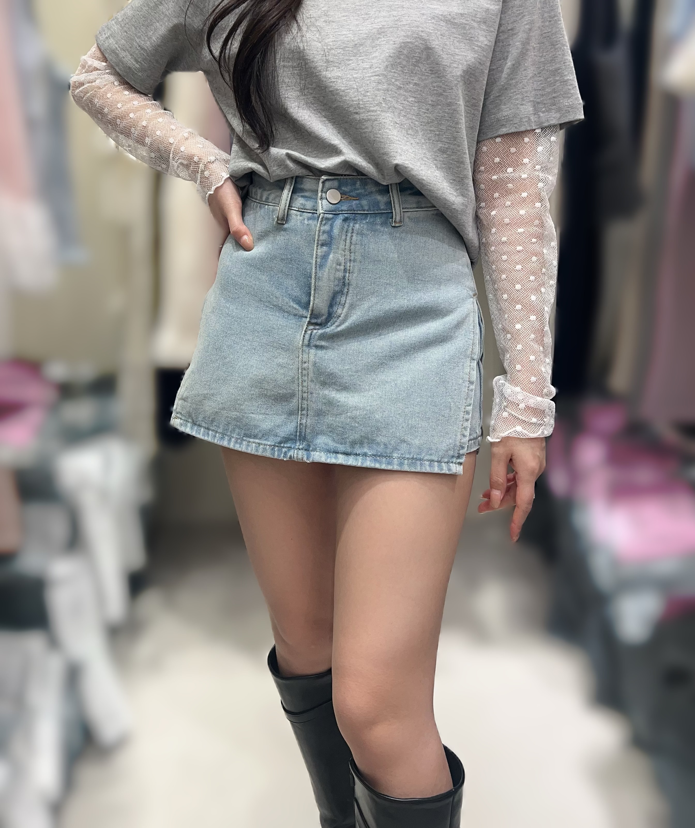 ME41  牛仔褲 S:腰 25 HIP 38 長14  /M:腰 27 HIP40  長14  /L:腰 29 HIP 42 長14.5   $439 (一口價)