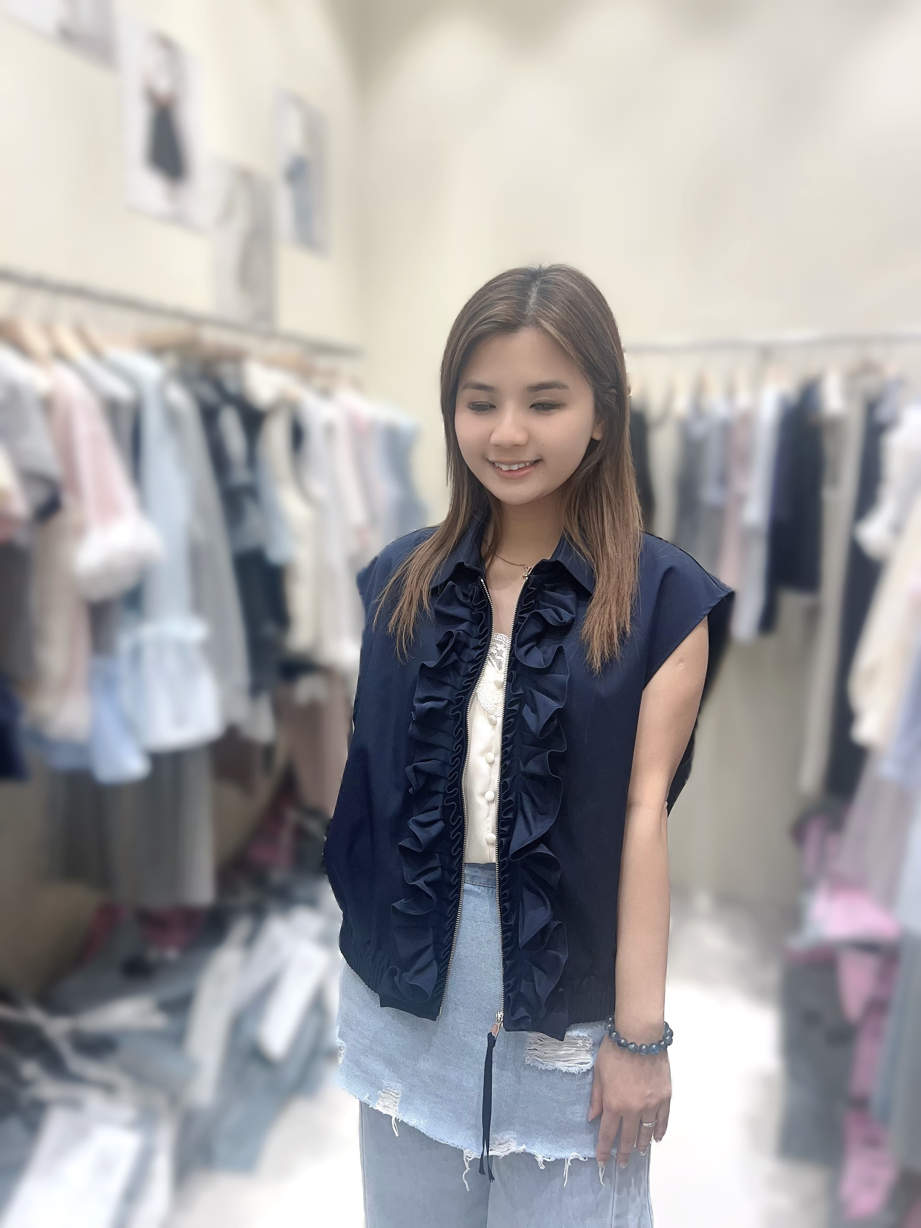 ME17 胸 48長21 $ 699  (一口價)