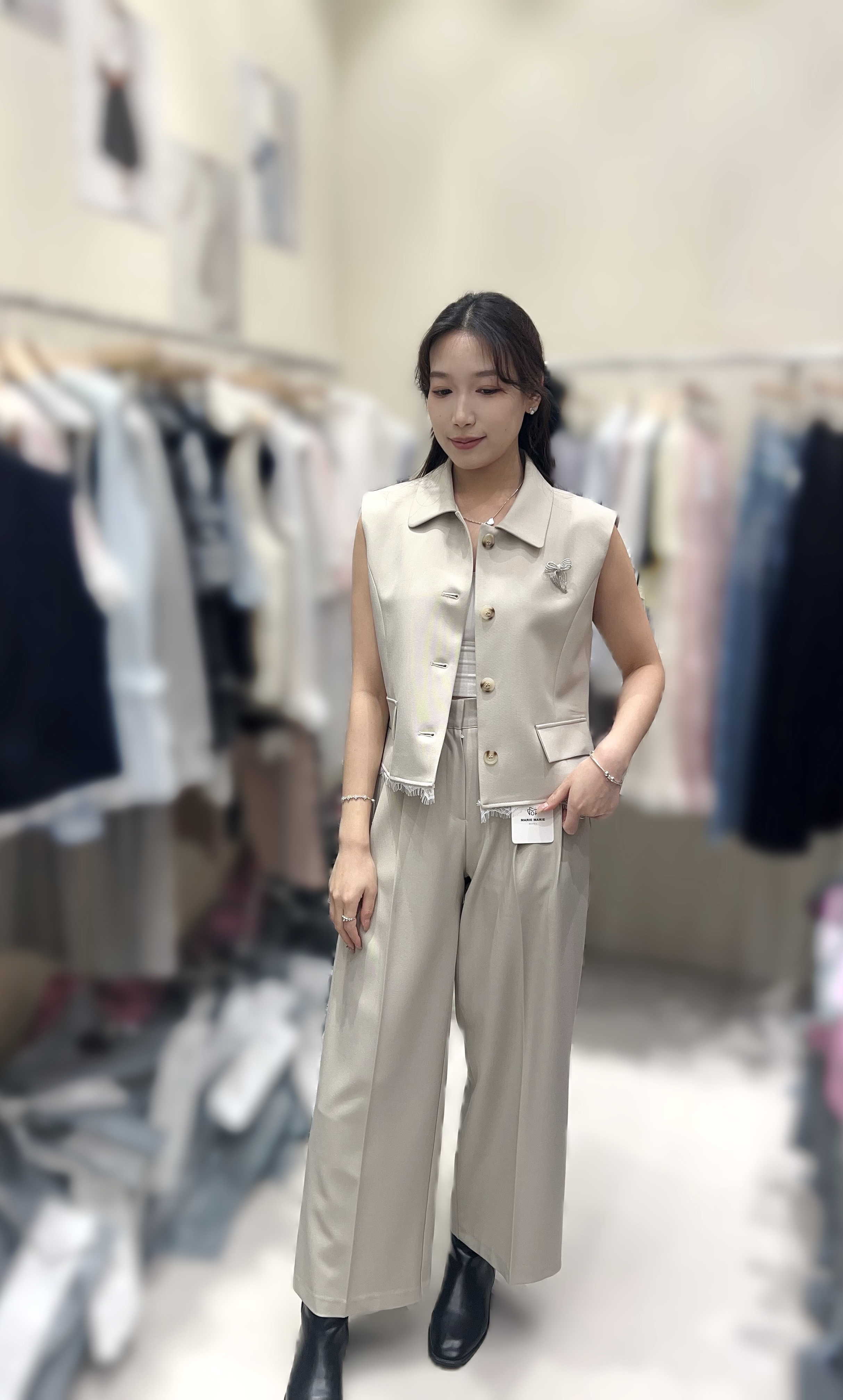 ME22  褲 腰25-32  HIP 48  長38   $499 (一口價)