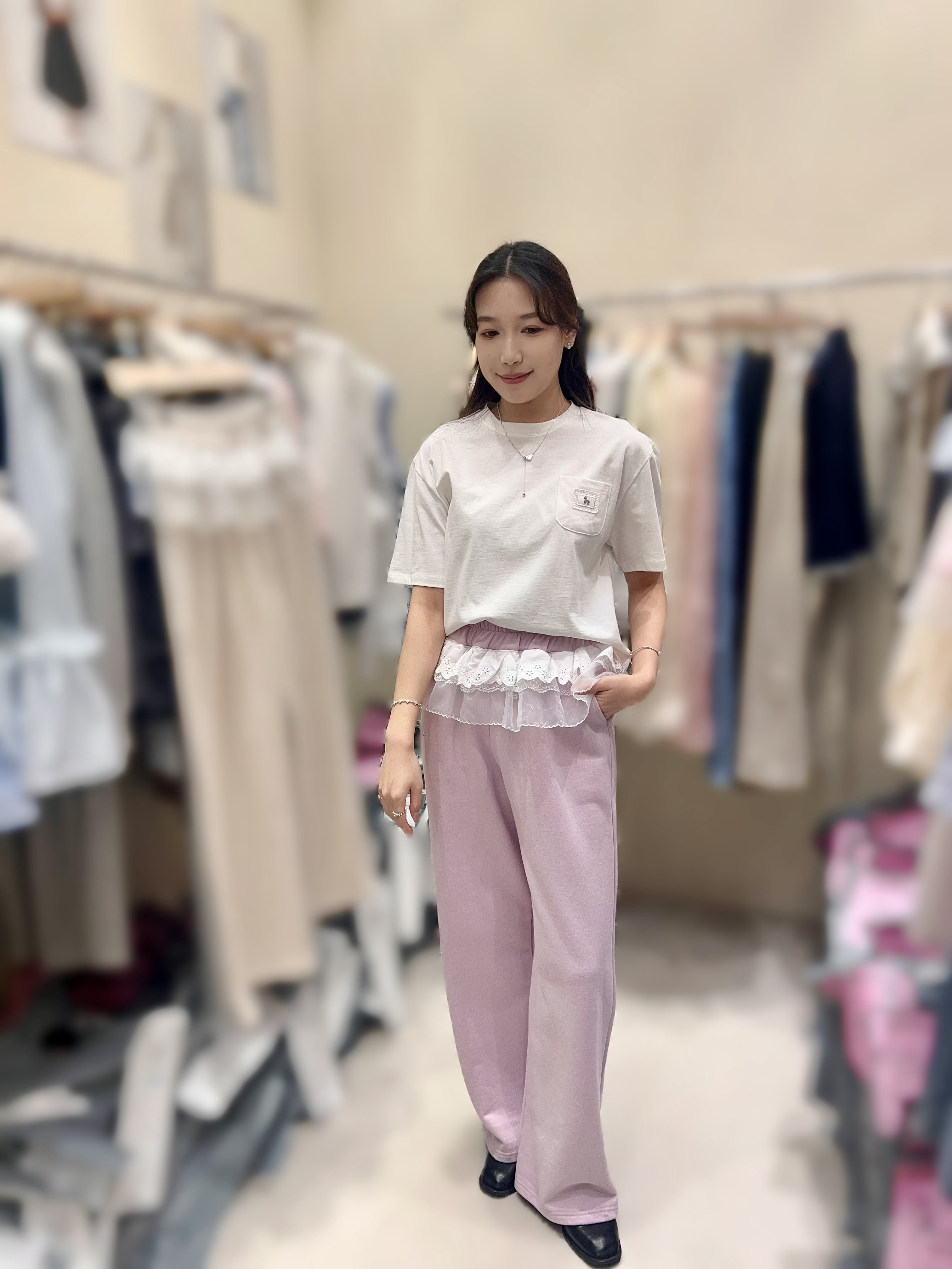 ME16  褲 腰  26-46 HIP 42-56 長48  $479 (一口價)