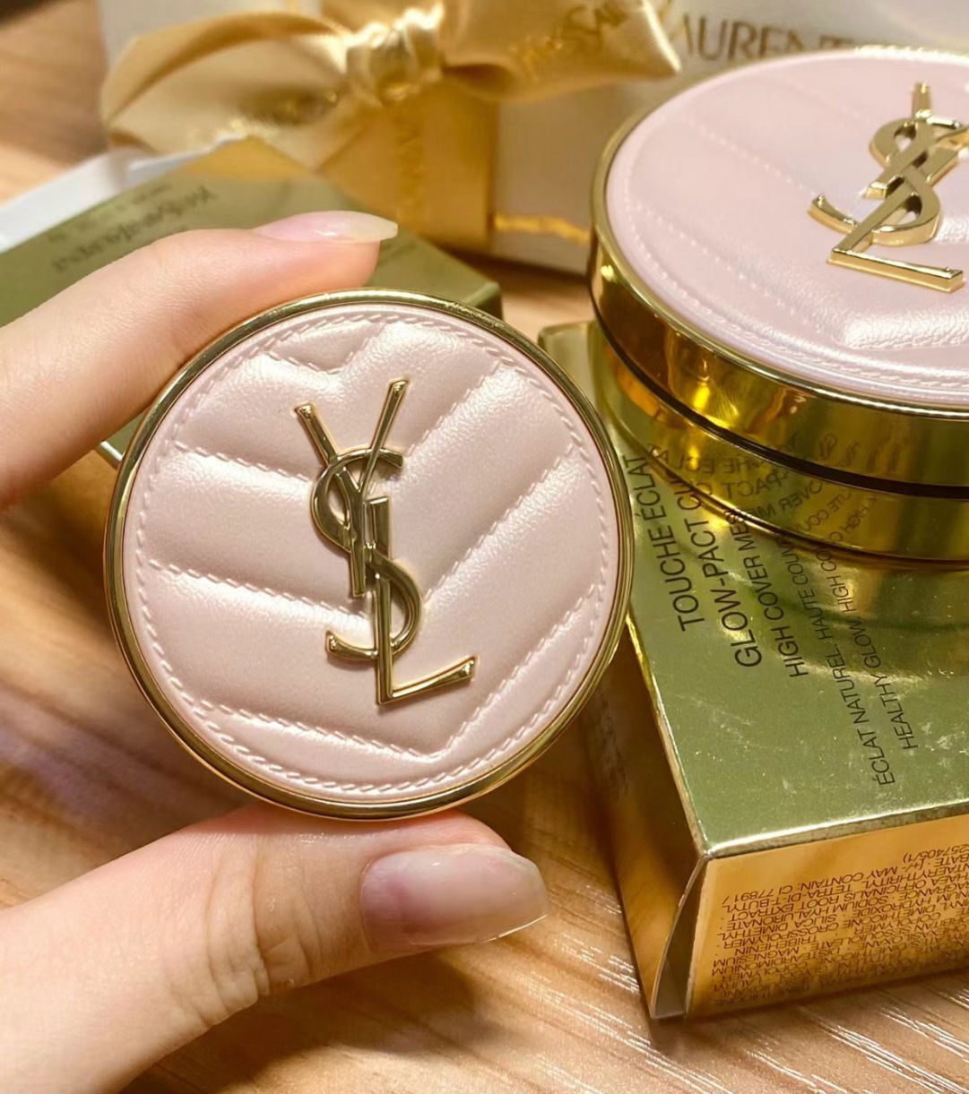 預 購 產 品 (7-10個工作天到貨)丨YSL 持久輕透粉色皮革氣墊 SPF23/PA++ 12g丨5g