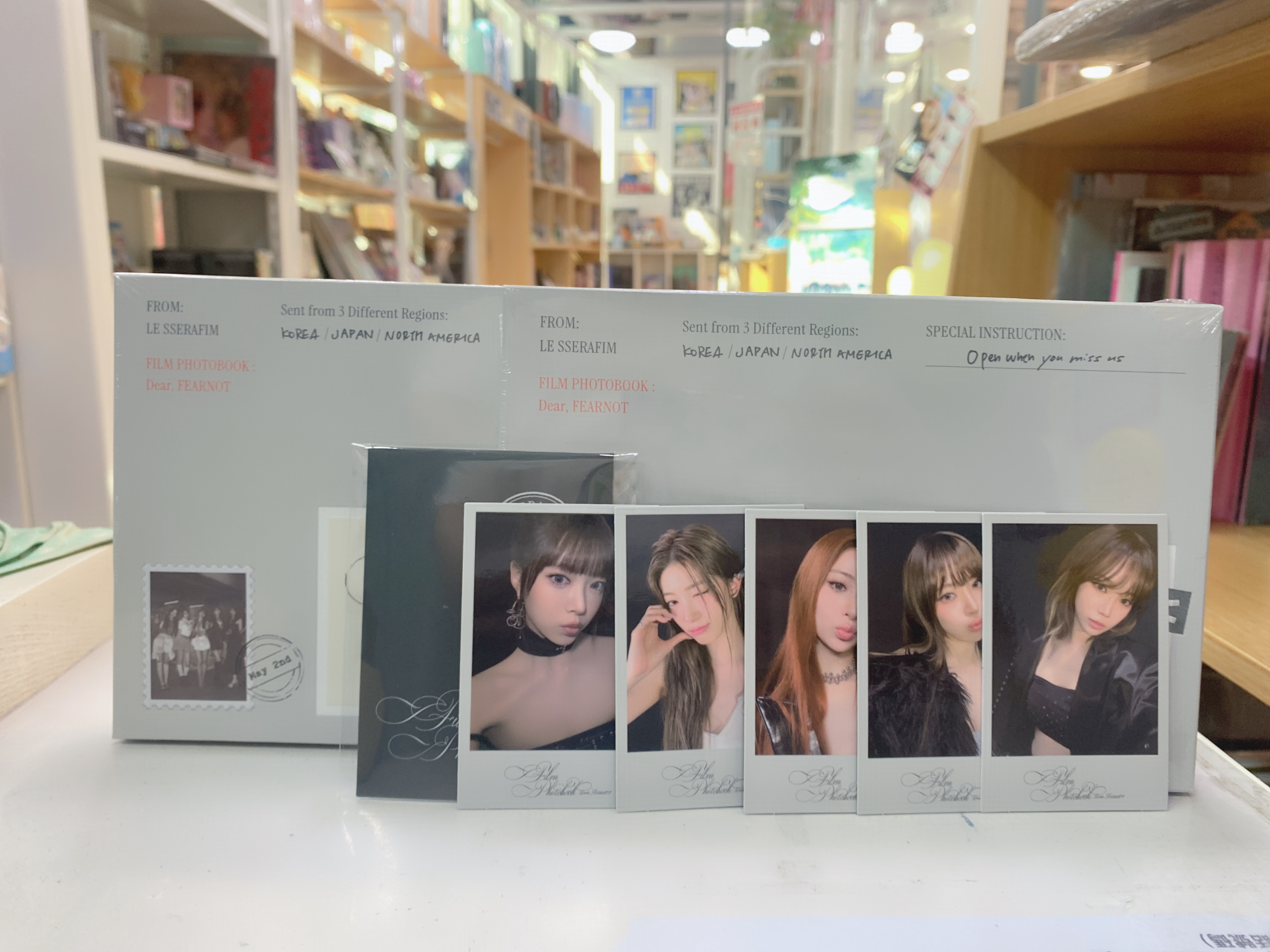 LE SSERAFIM 'FILM PHOTOBOOK : Dear, FEARNOT'