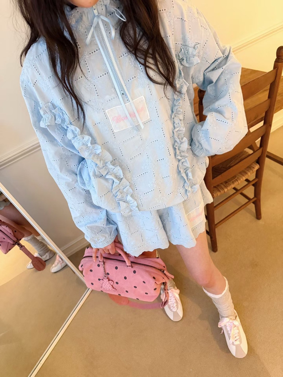 蕾絲布拉鏈高領上衣  短褲(分售)