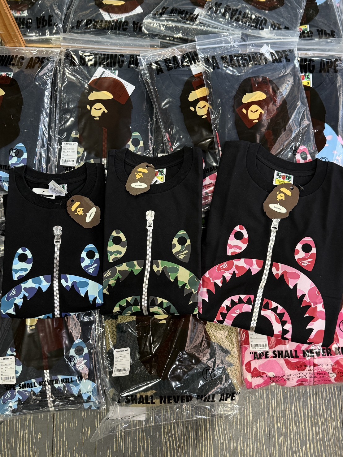 BAPE ABC CAMO SHARK TEE 迷彩鯊魚 經典 銀拉鏈 短Tee 1M30110007
