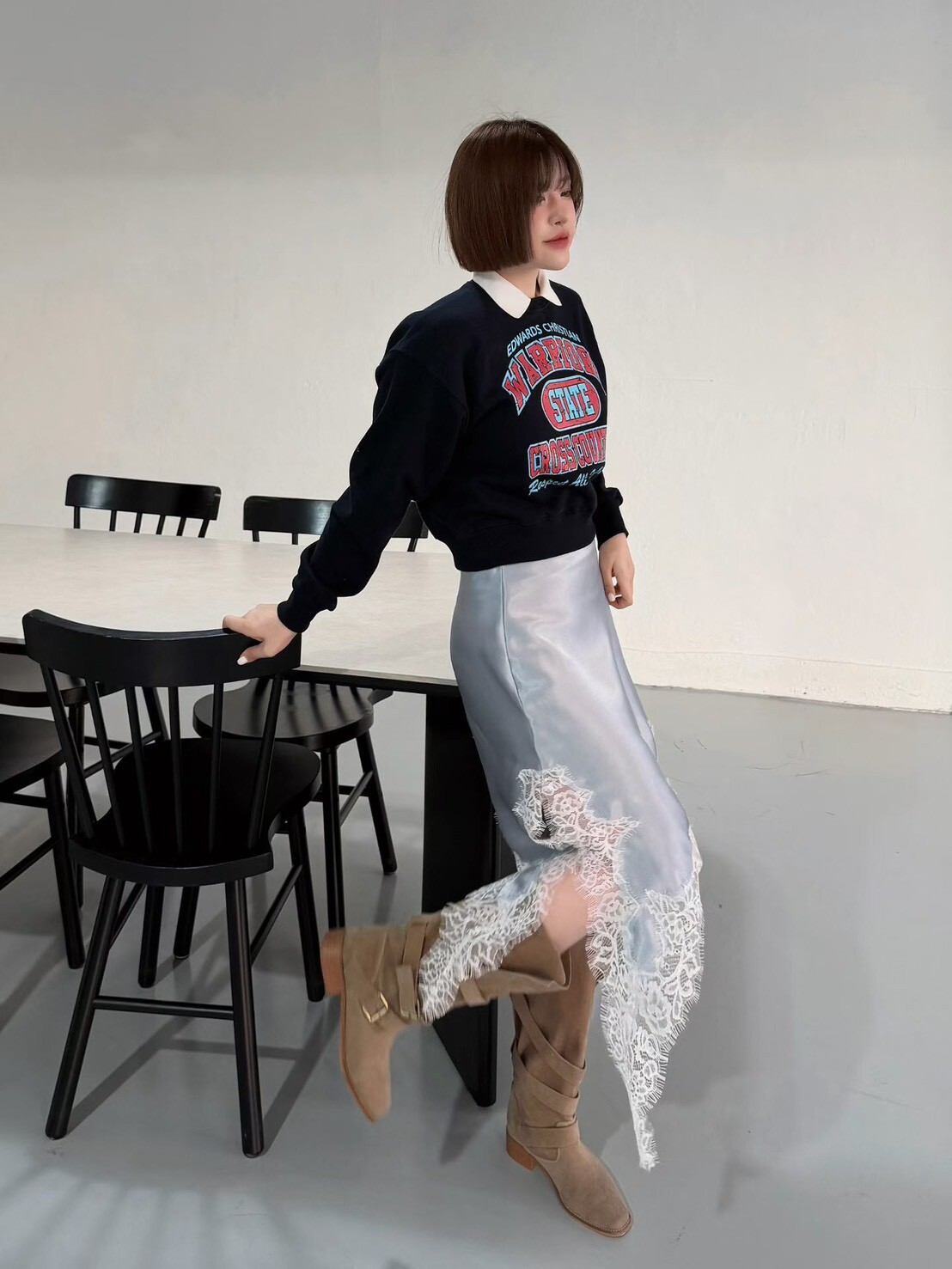 蕾絲斜擺緞襯裙