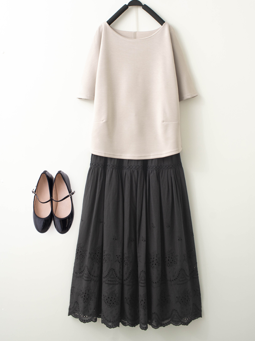 側邊抓褶連袖上衣下擺繡花棉長裙組合
