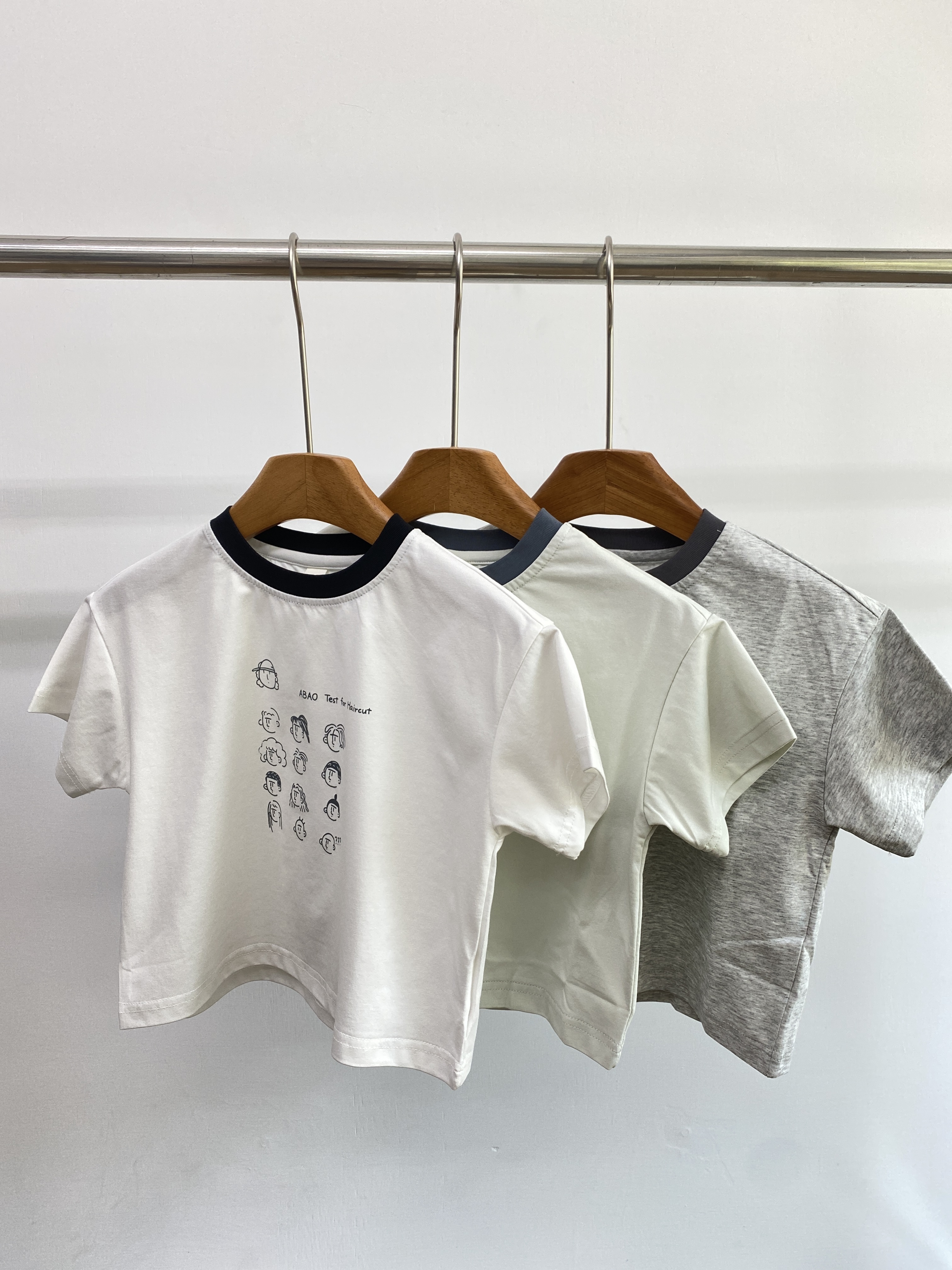 A04514簡約插圖上衣