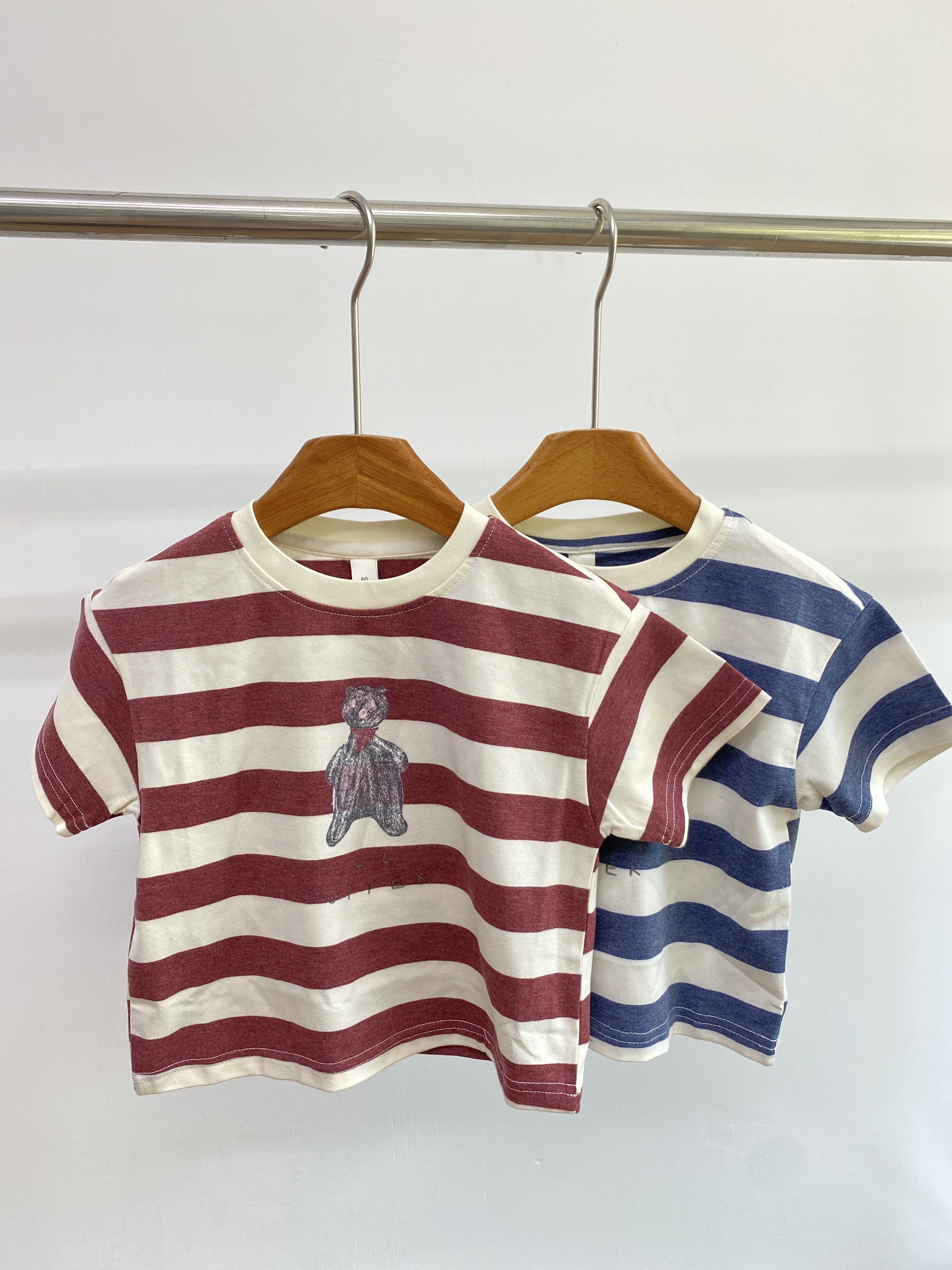 A04515黑熊條紋上衣