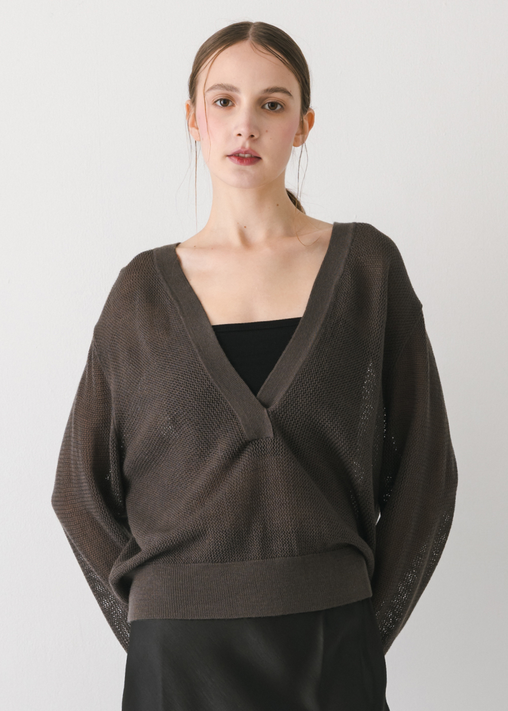 羊毛大V領寬鬆針織衫