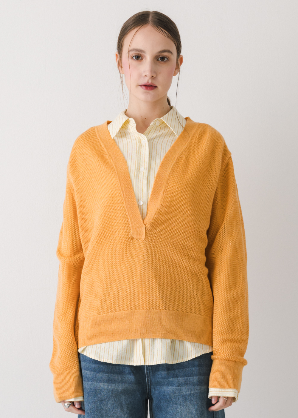 羊毛大V領寬鬆針織衫