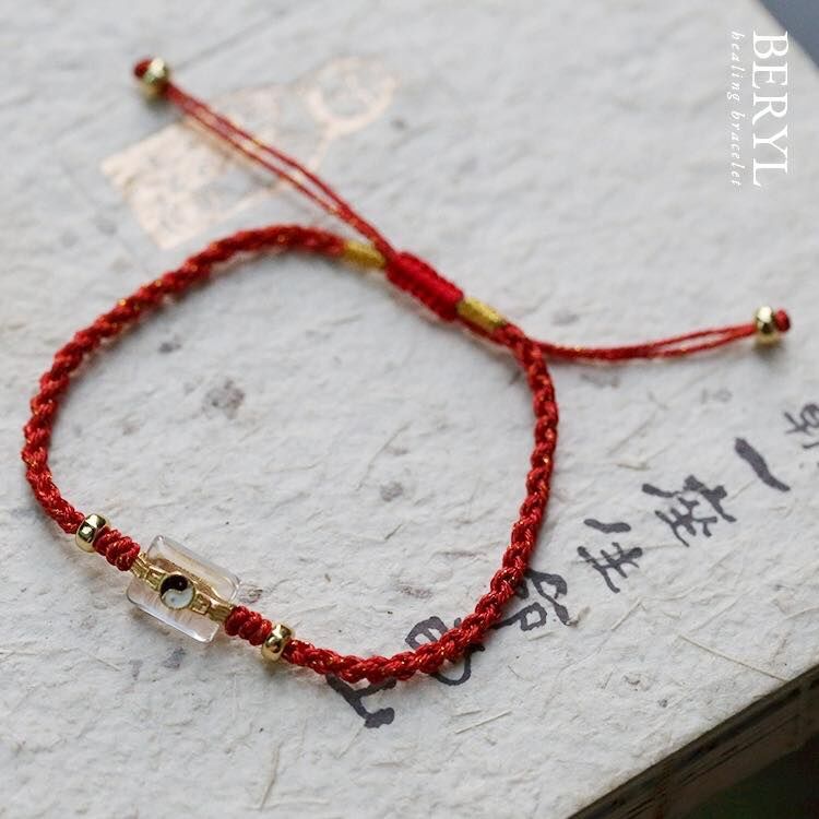 ＃母娘開光加持-白水晶鑲嵌太極牌 · 馬年開運紅繩