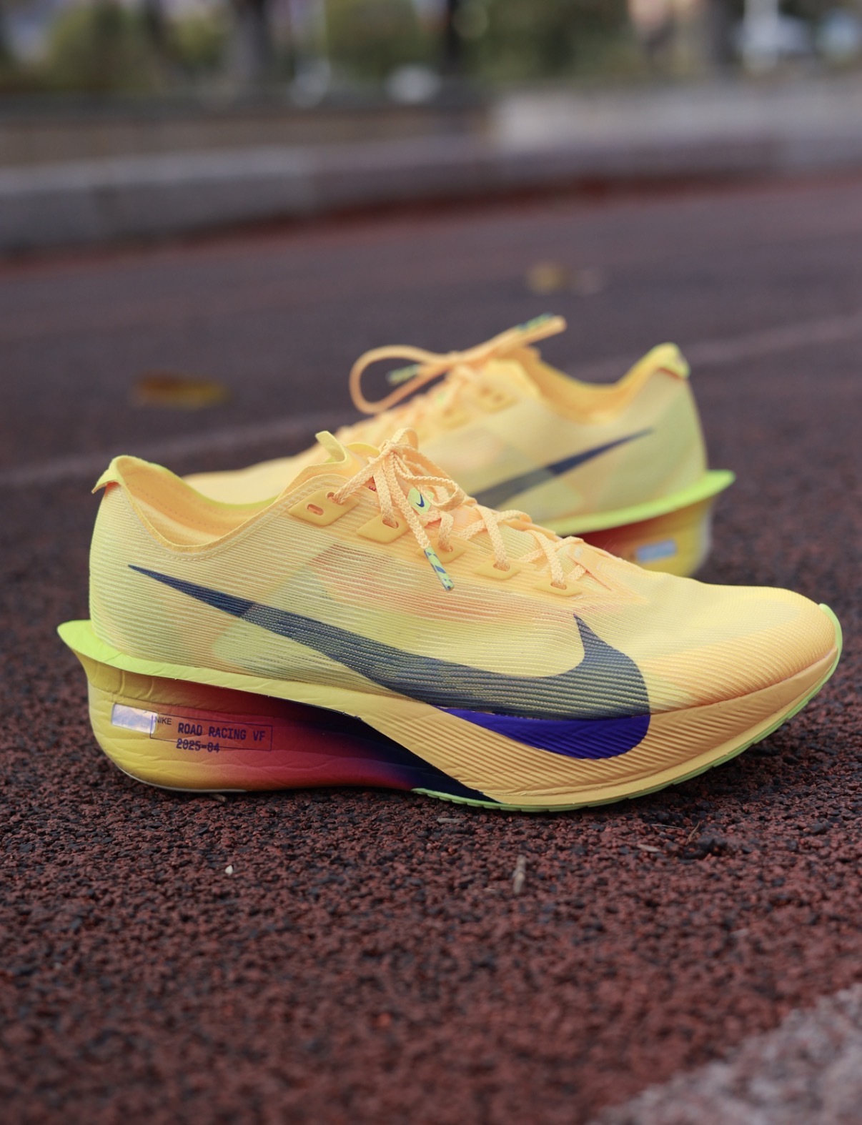 男鞋 NIKE ZOOMX VAPORFLY NEXT% 4 黃紫 輕量 碳纖維 網布 運動 慢跑鞋【HF6414-800】