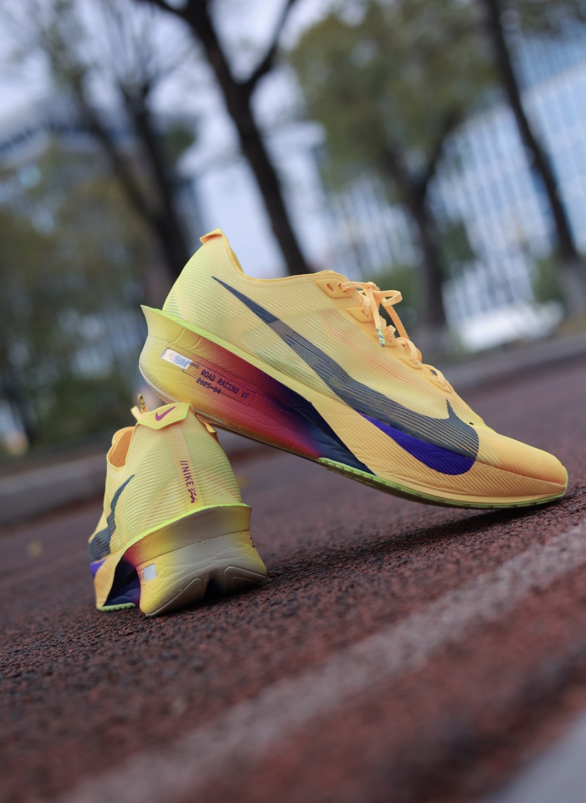 男鞋 NIKE ZOOMX VAPORFLY NEXT% 4 黃紫 輕量 碳纖維 網布 運動 慢跑鞋【HF6414-800】