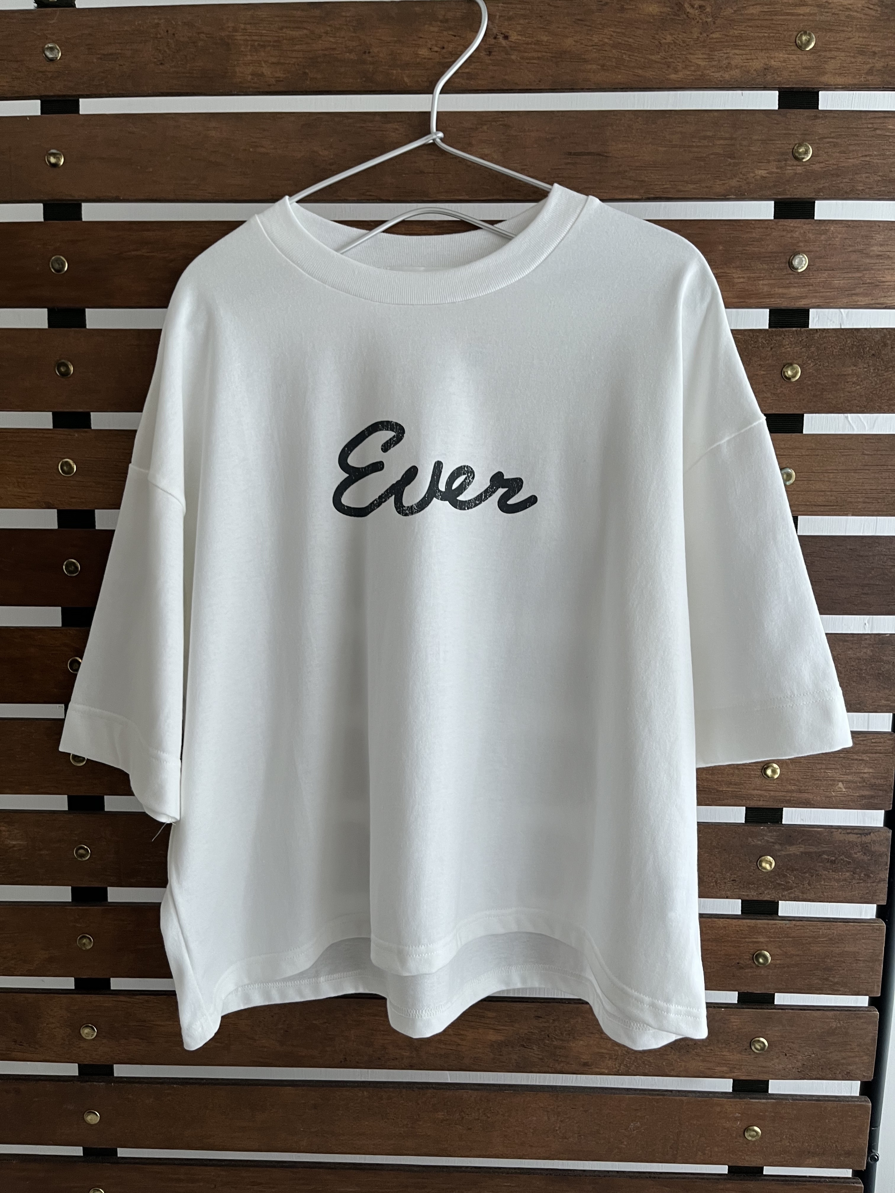 日本製白色圓領tee