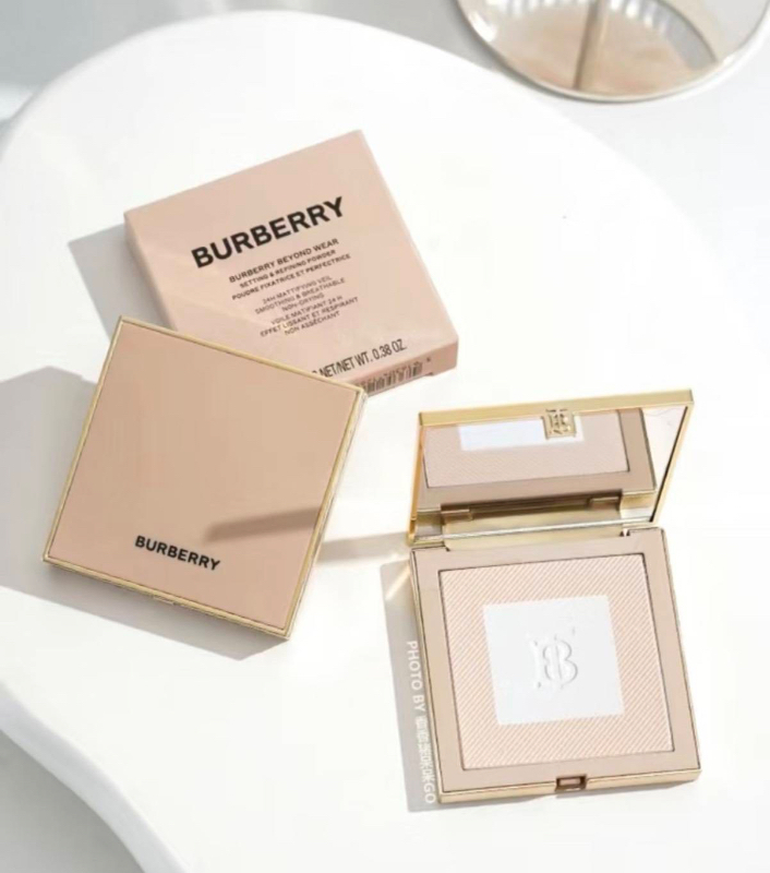 Burberry卓越持妝柔霧粉餅11g  #02Medium (無粉撲)